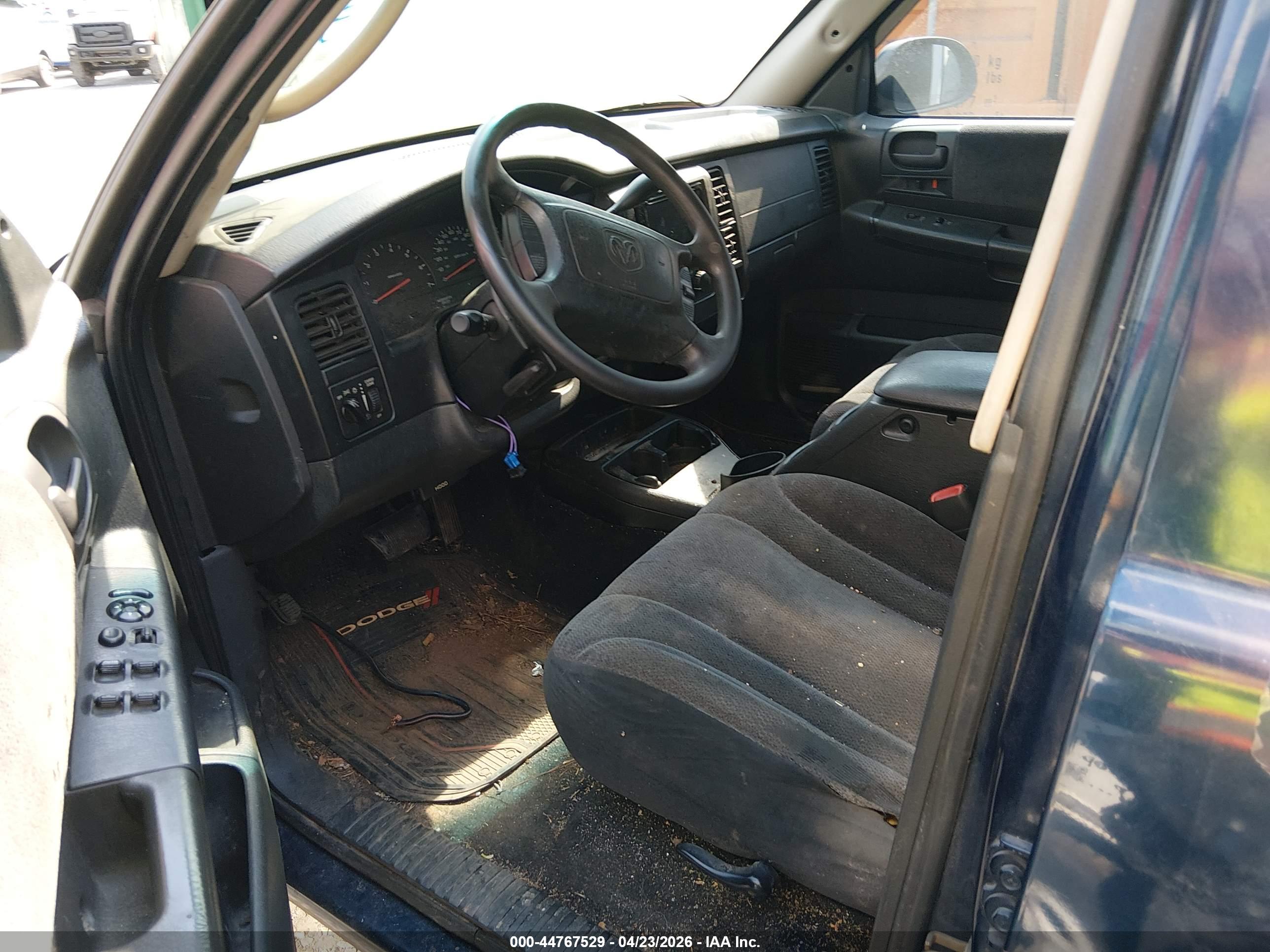 DODGE DAKOTA image 5
