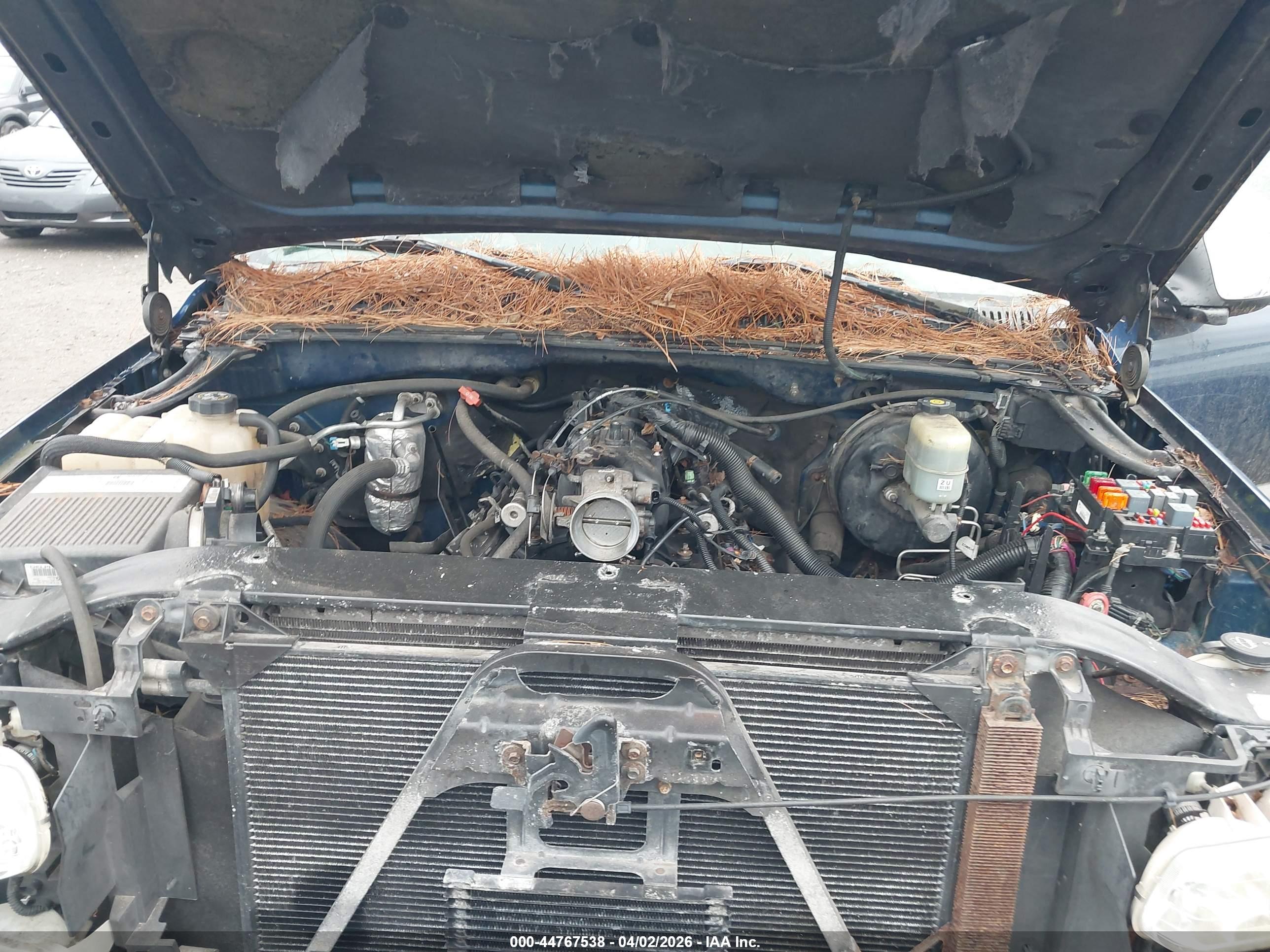 CHEVROLET SILVERADO image 10