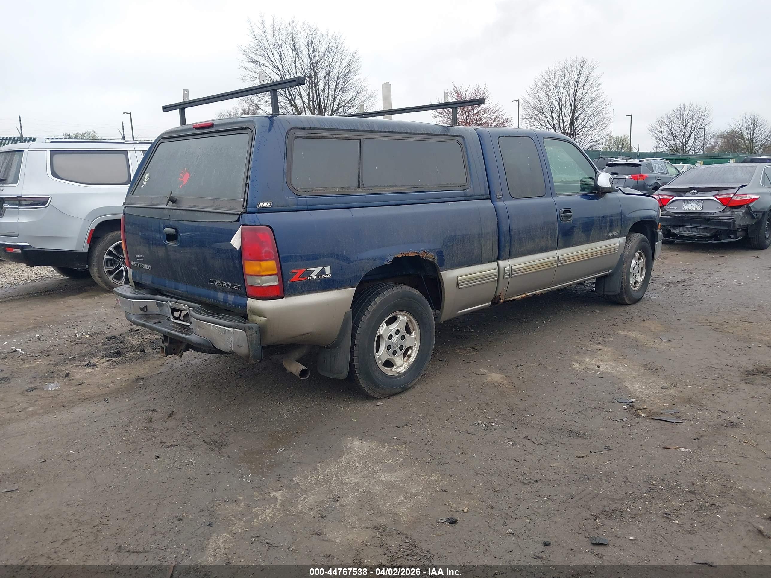 CHEVROLET SILVERADO image 4