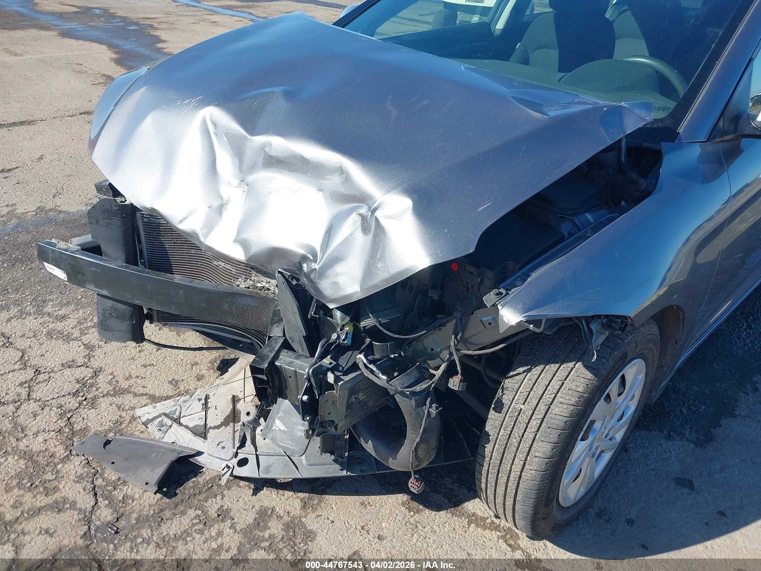 HYUNDAI ELANTRA image 6