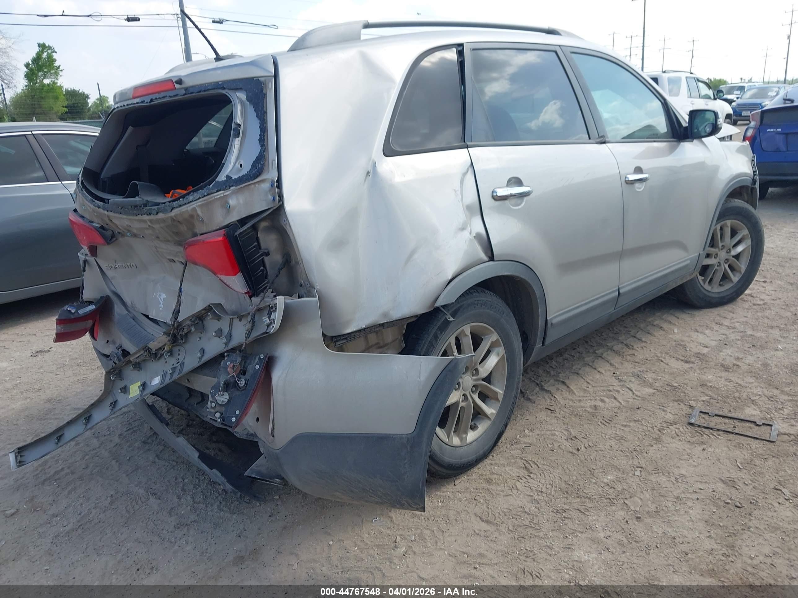 KIA SORENTO image 4