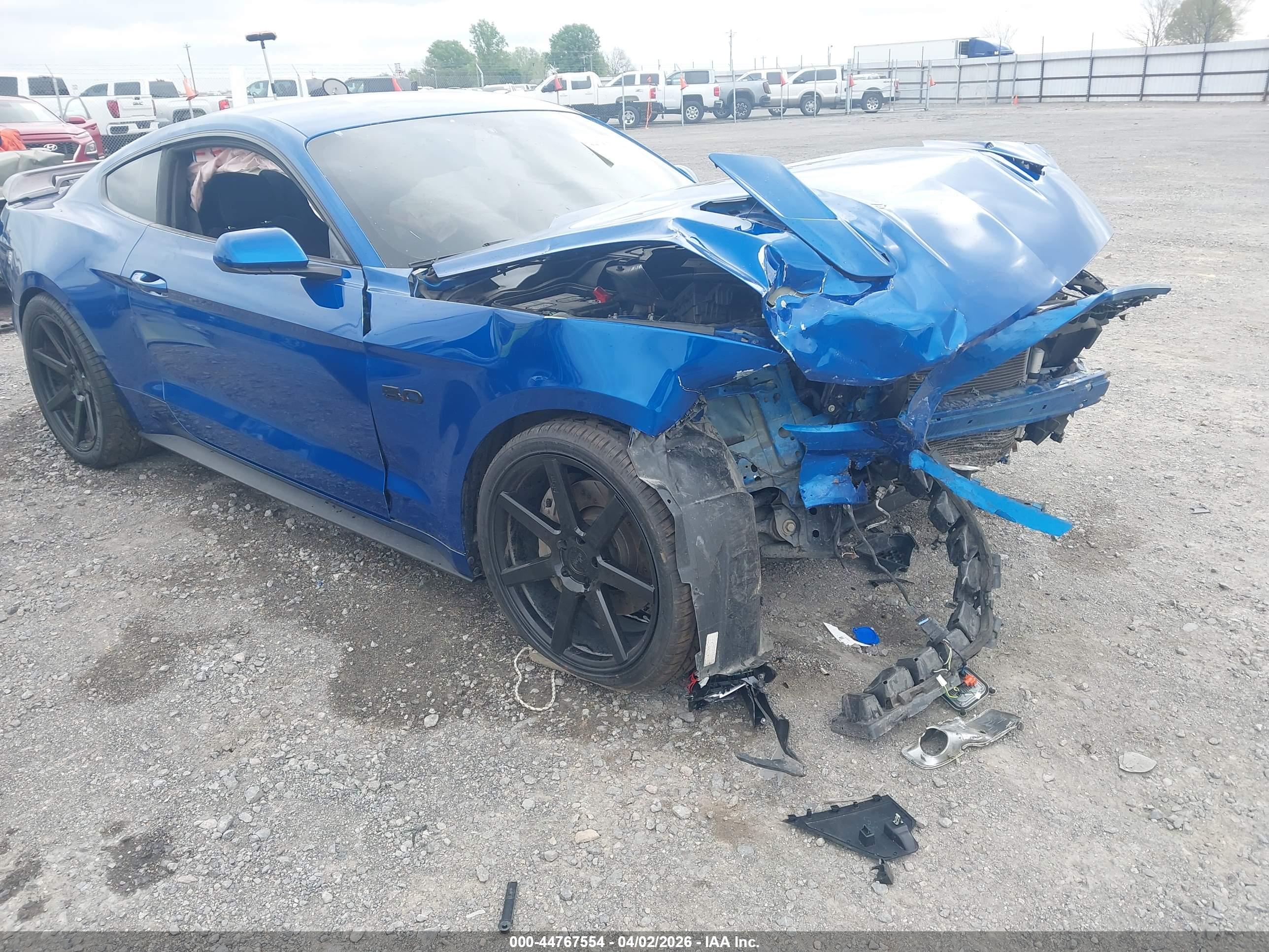 FORD MUSTANG image 6