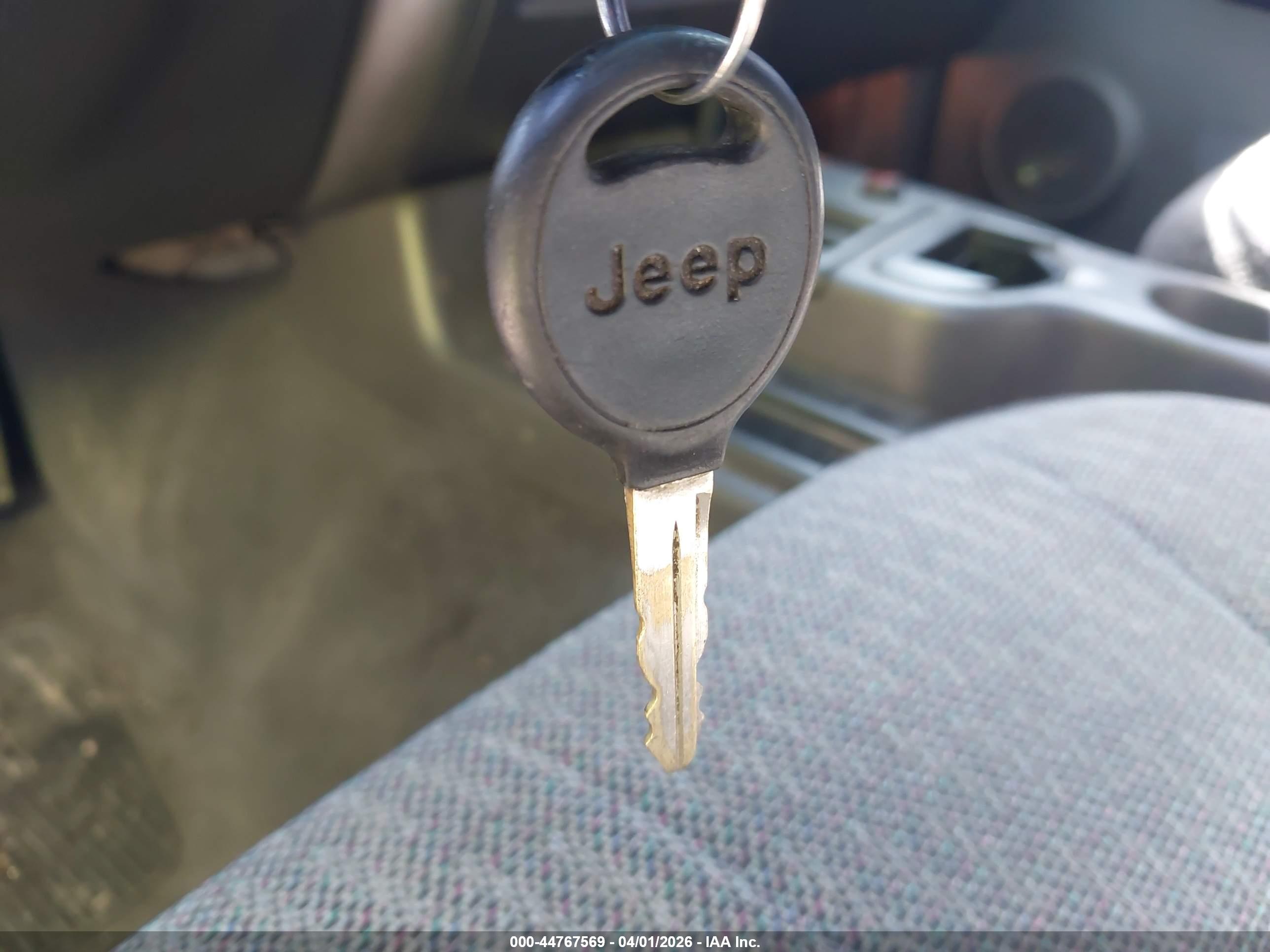 JEEP CHEROKEE image 11