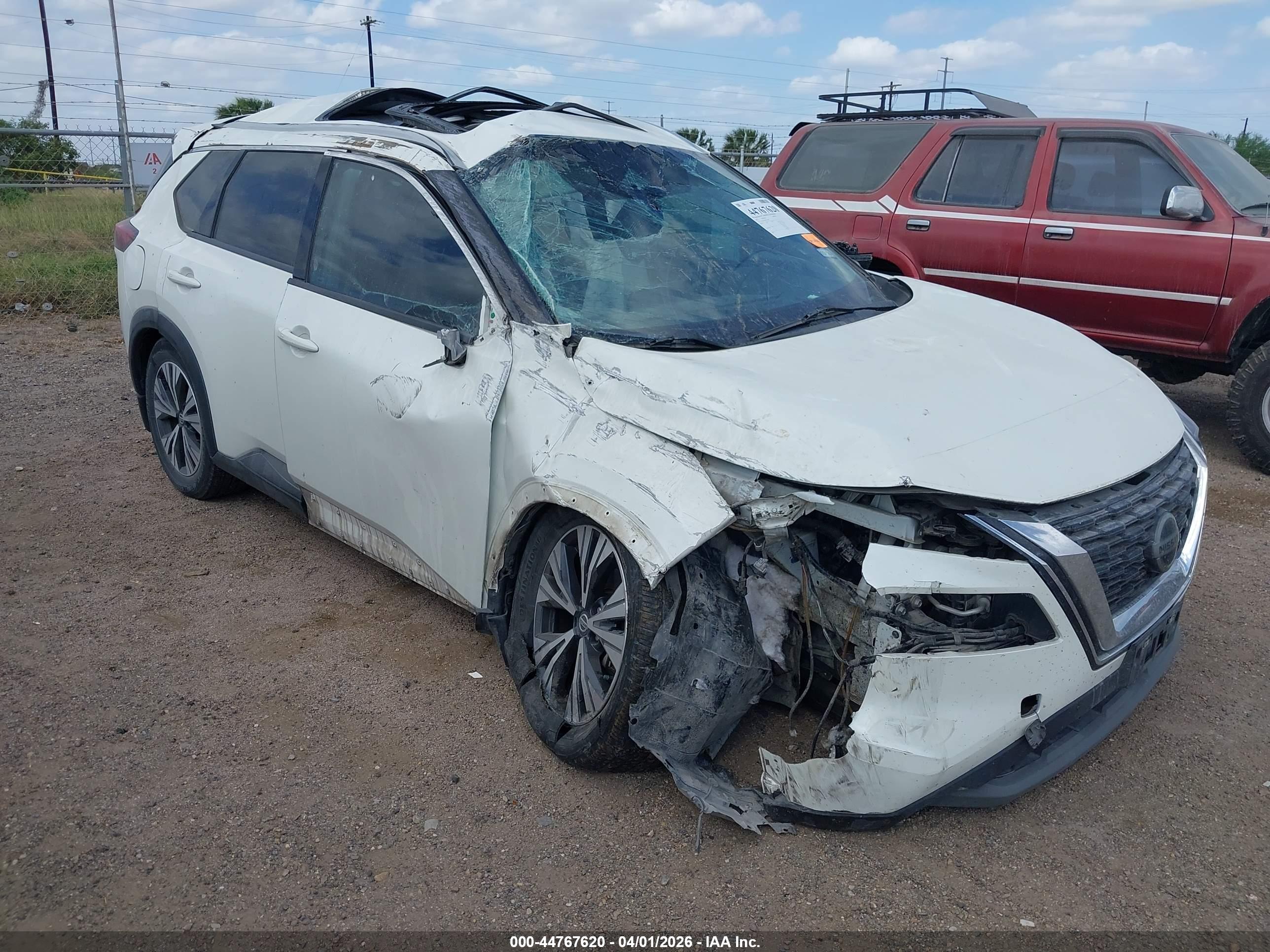 NISSAN ROGUE image 6