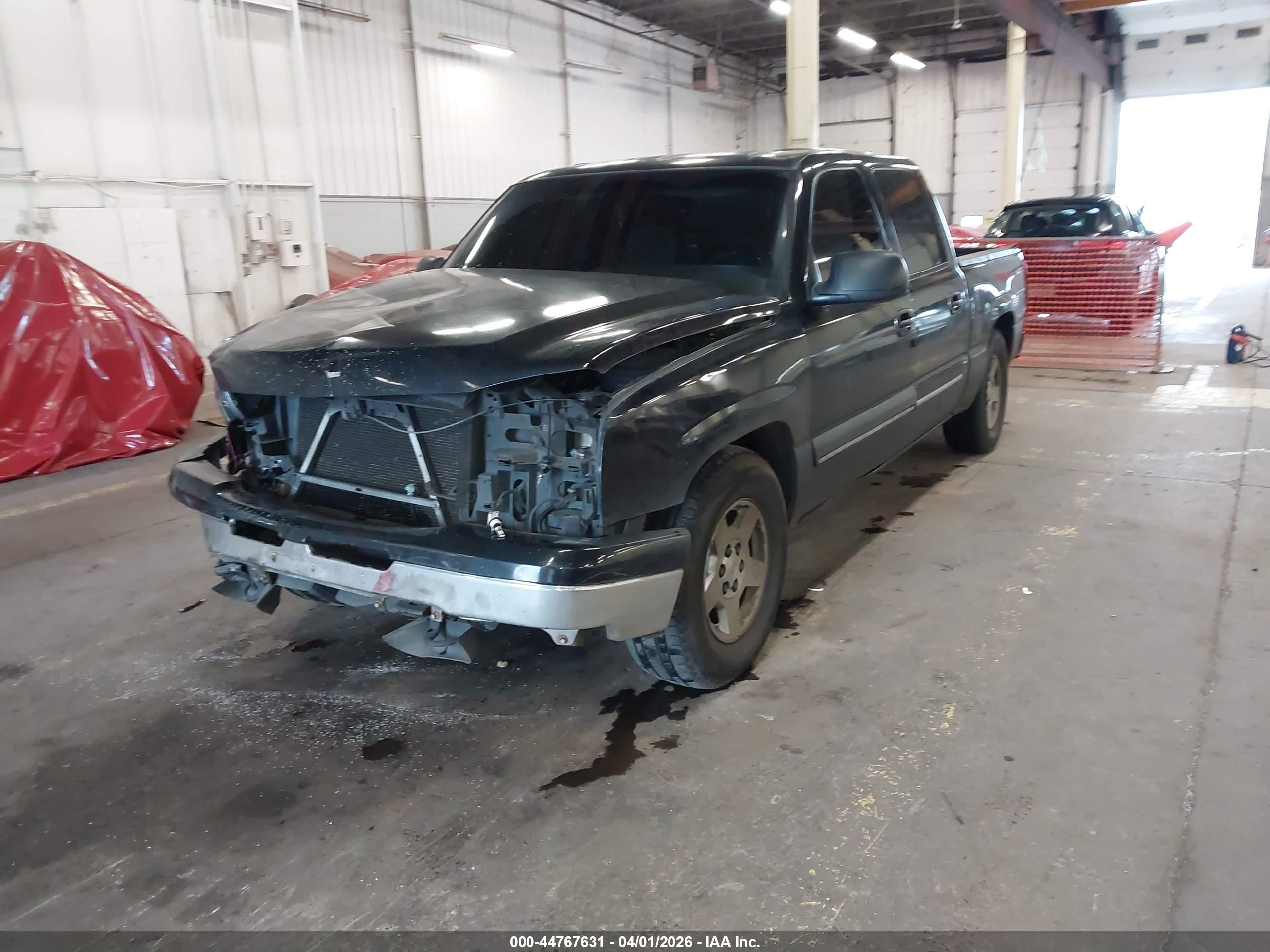 CHEVROLET SILVERADO image 2
