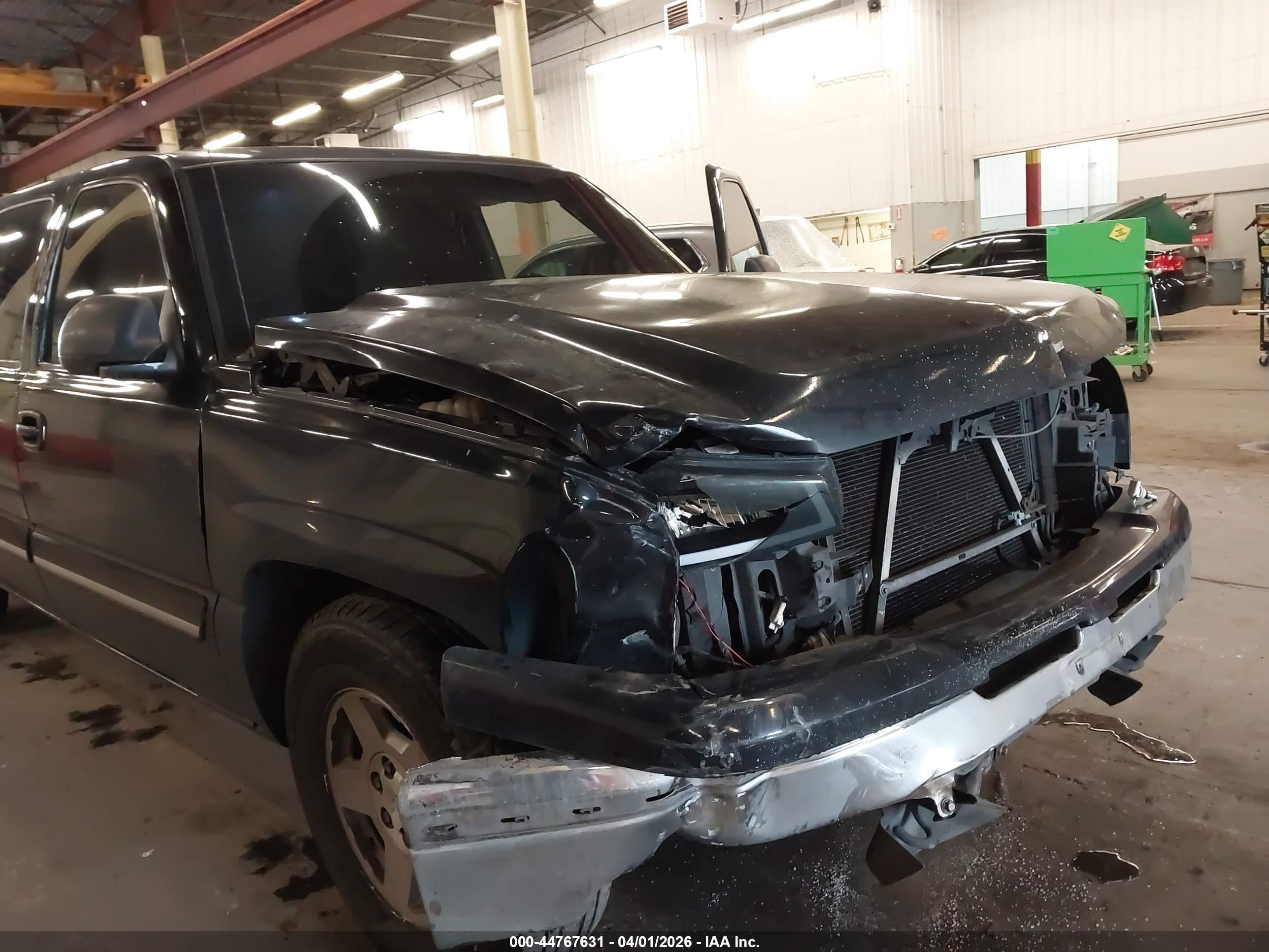 CHEVROLET SILVERADO image 6