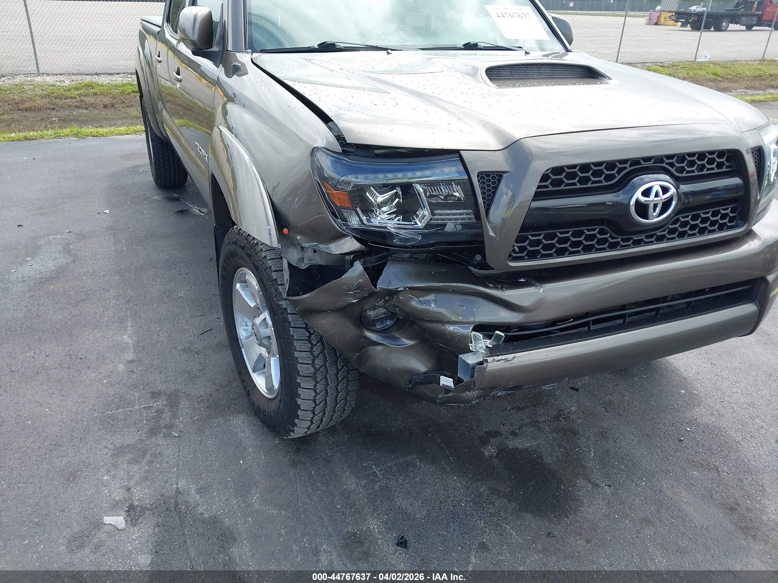 TOYOTA TACOMA image 6