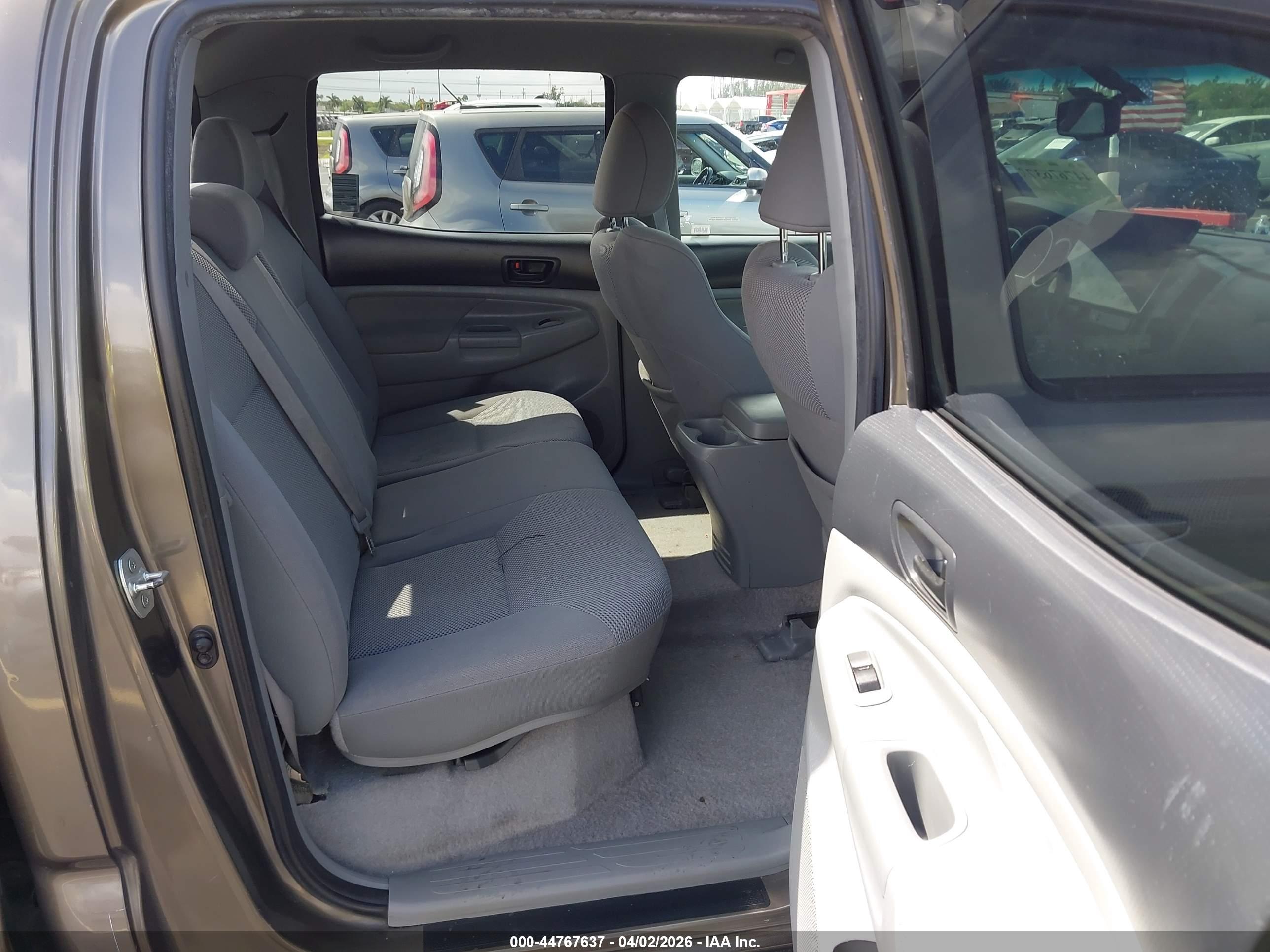 TOYOTA TACOMA image 8