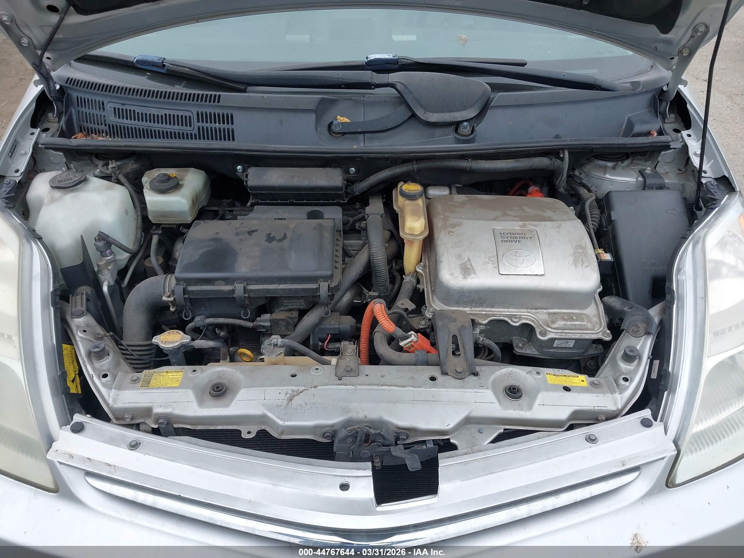 TOYOTA PRIUS image 10
