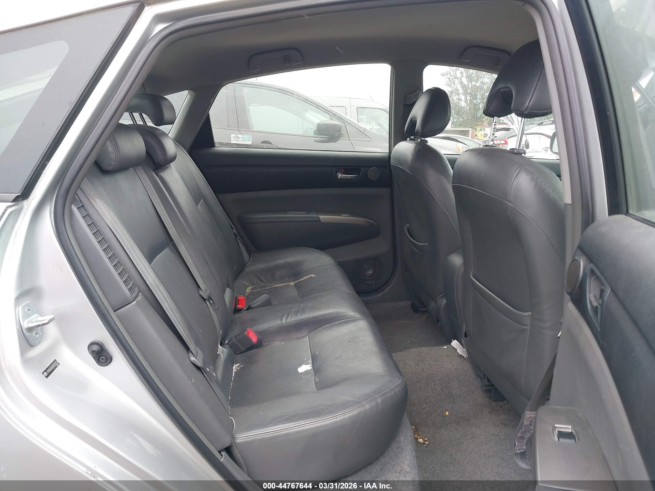 TOYOTA PRIUS image 8