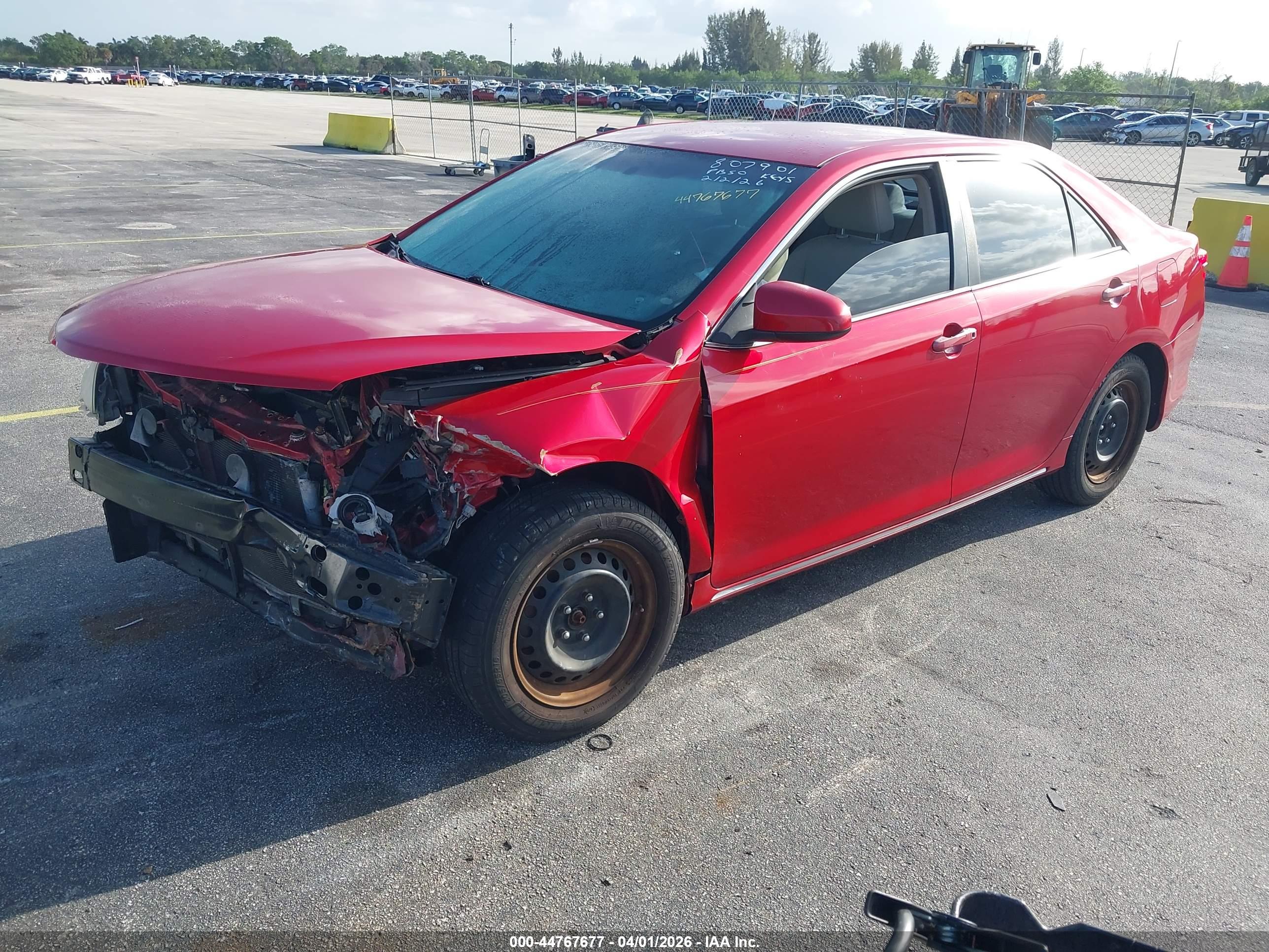 TOYOTA CAMRY image 2