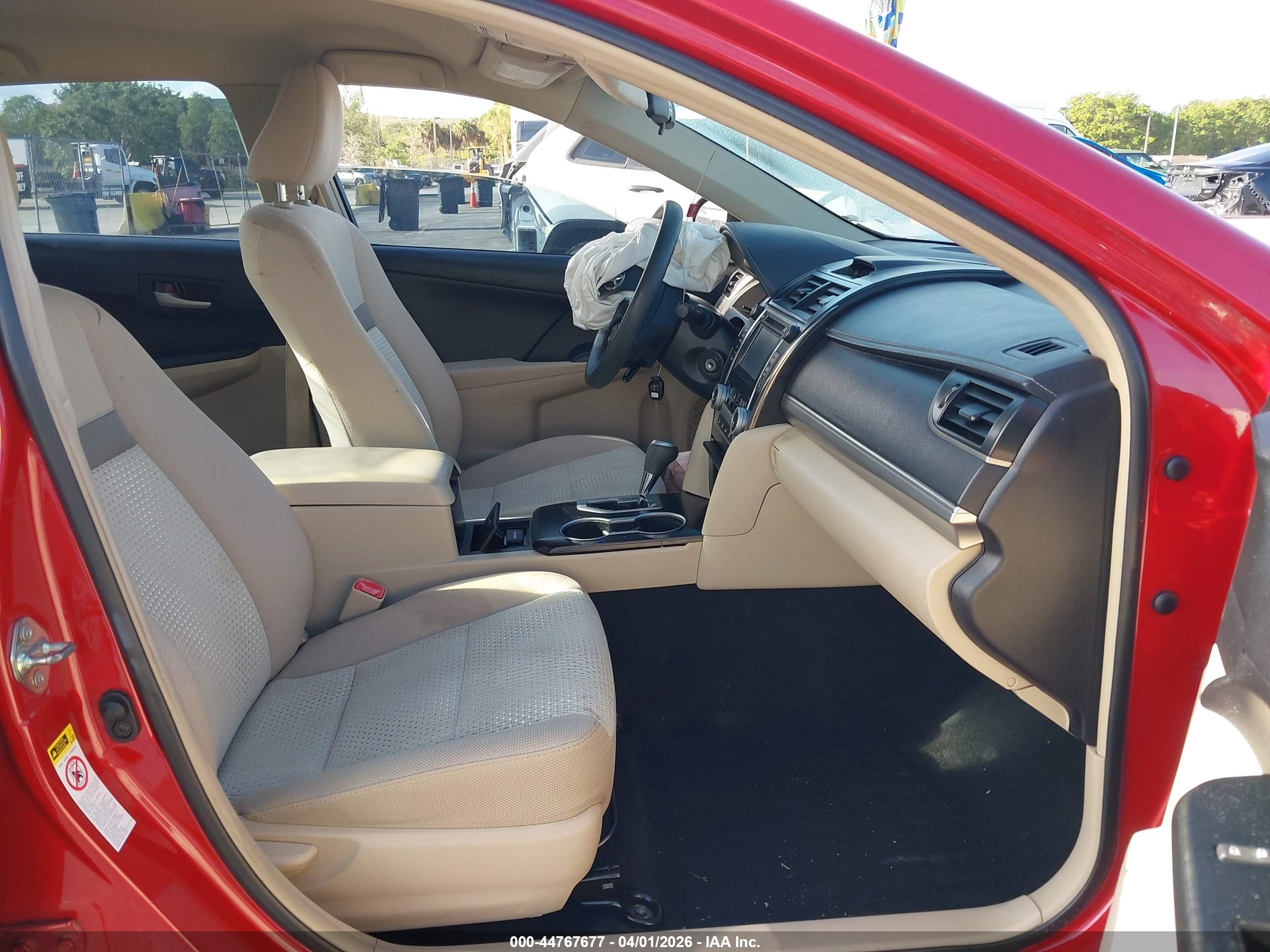 TOYOTA CAMRY image 5