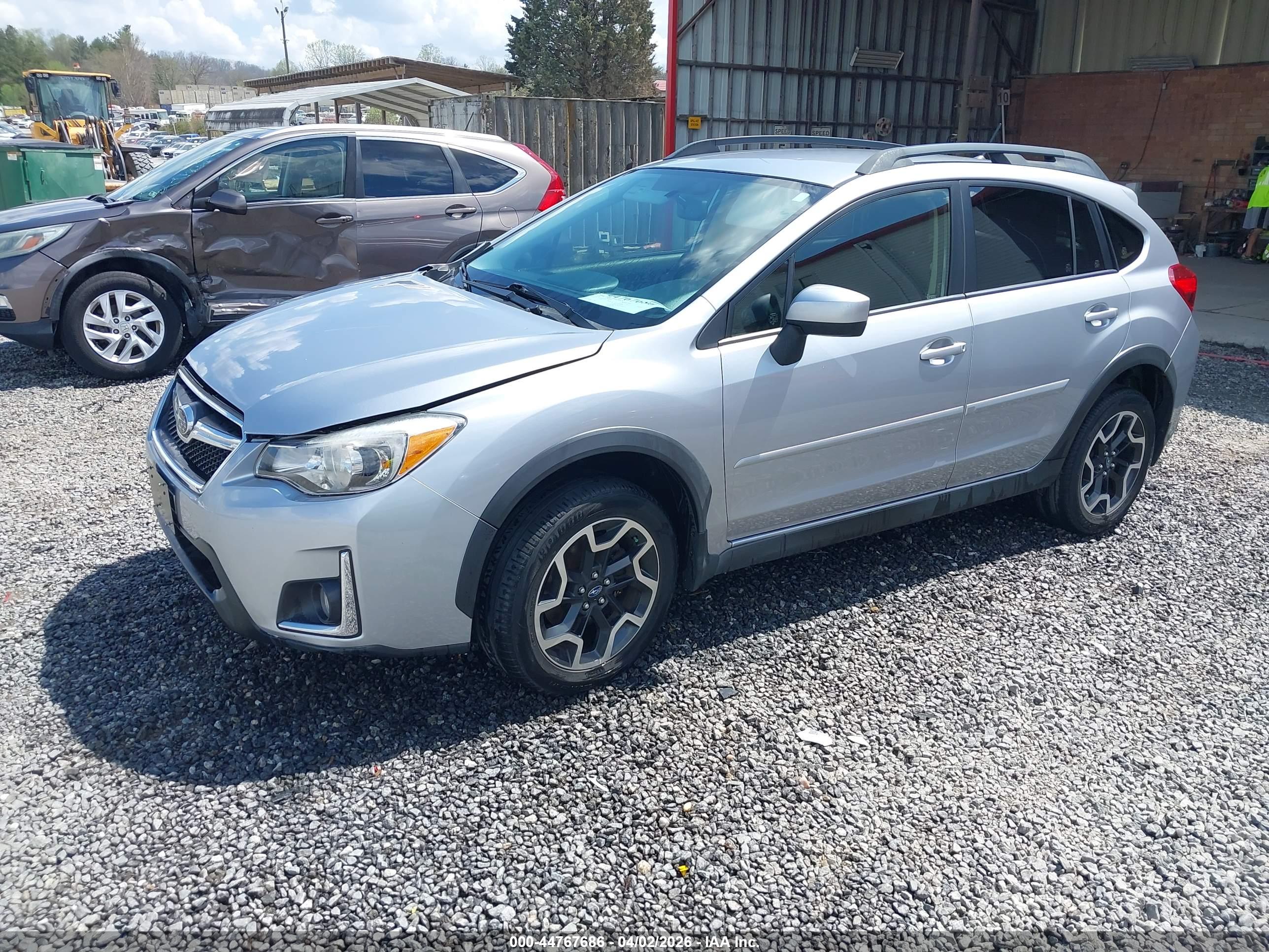 SUBARU CROSSTREK image 2