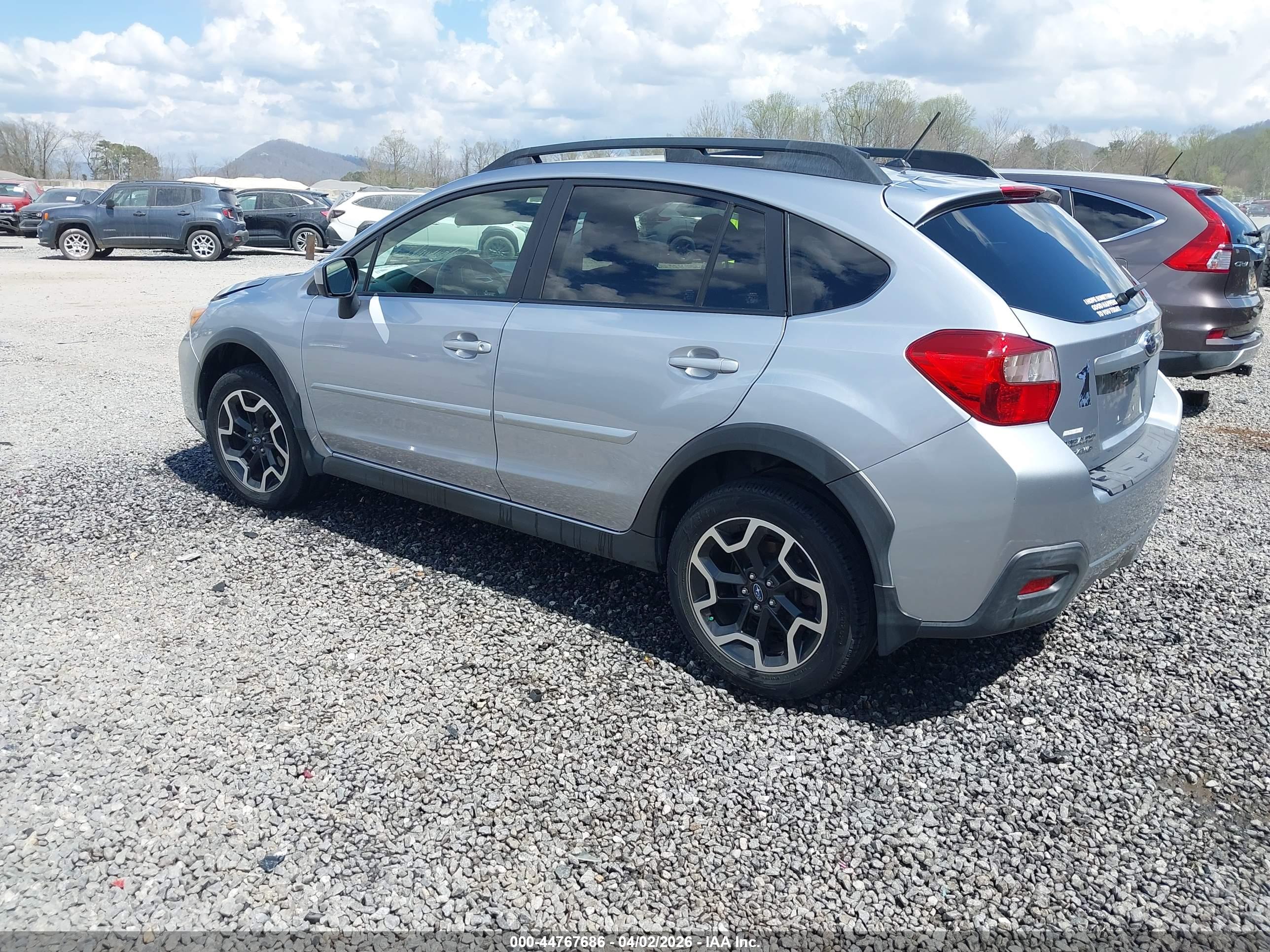SUBARU CROSSTREK image 3