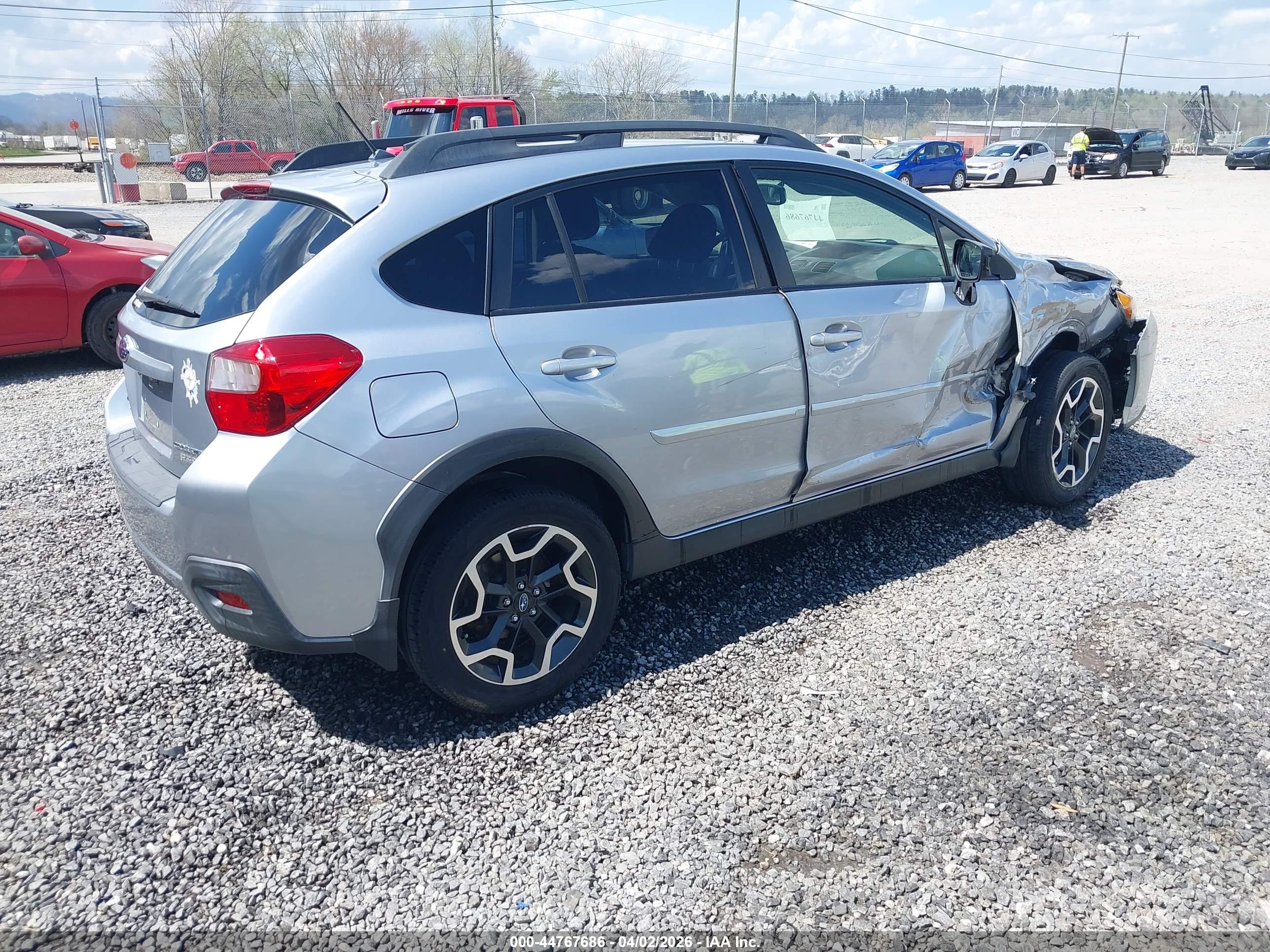 SUBARU CROSSTREK image 4