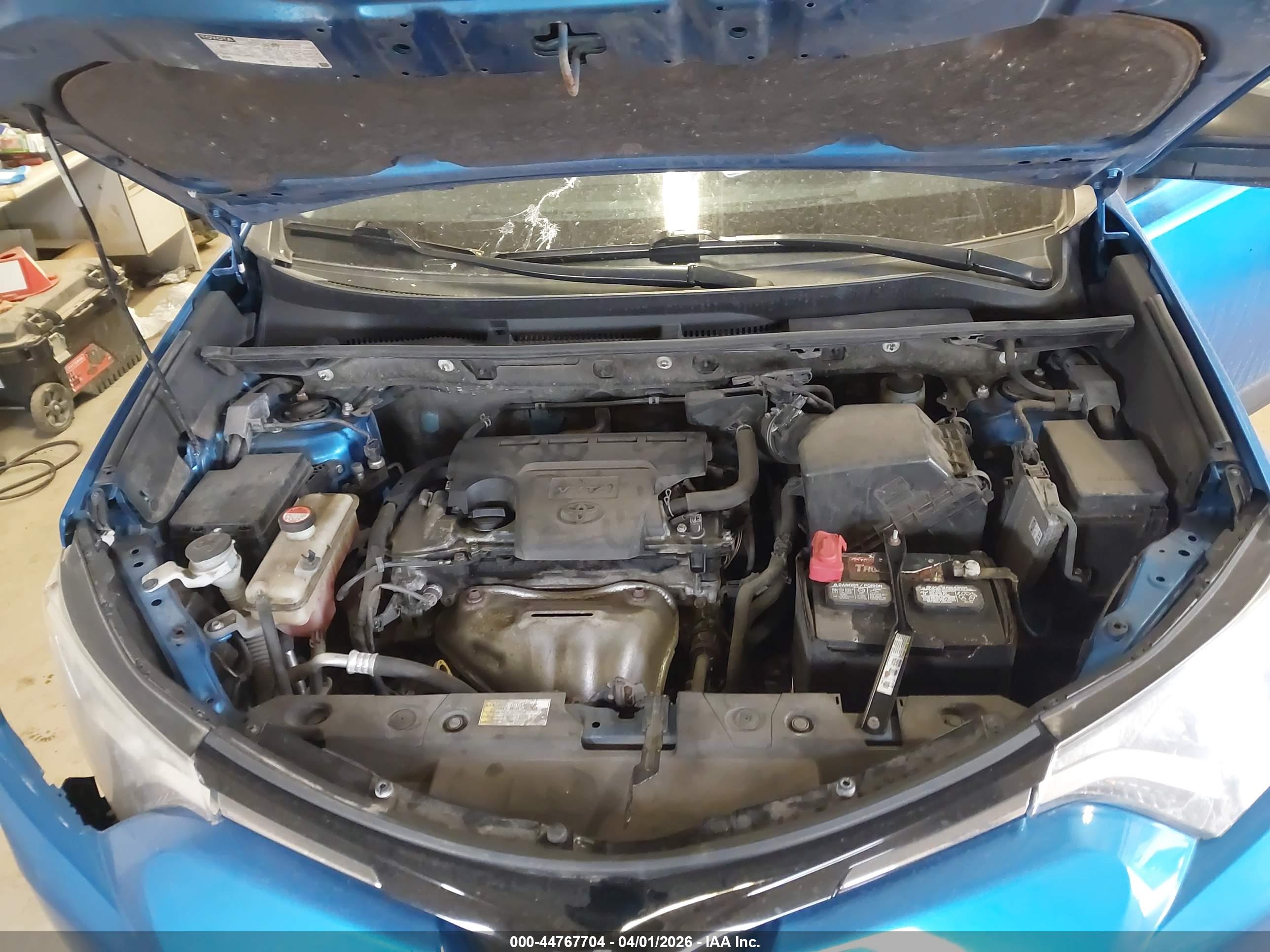 TOYOTA RAV4 image 10