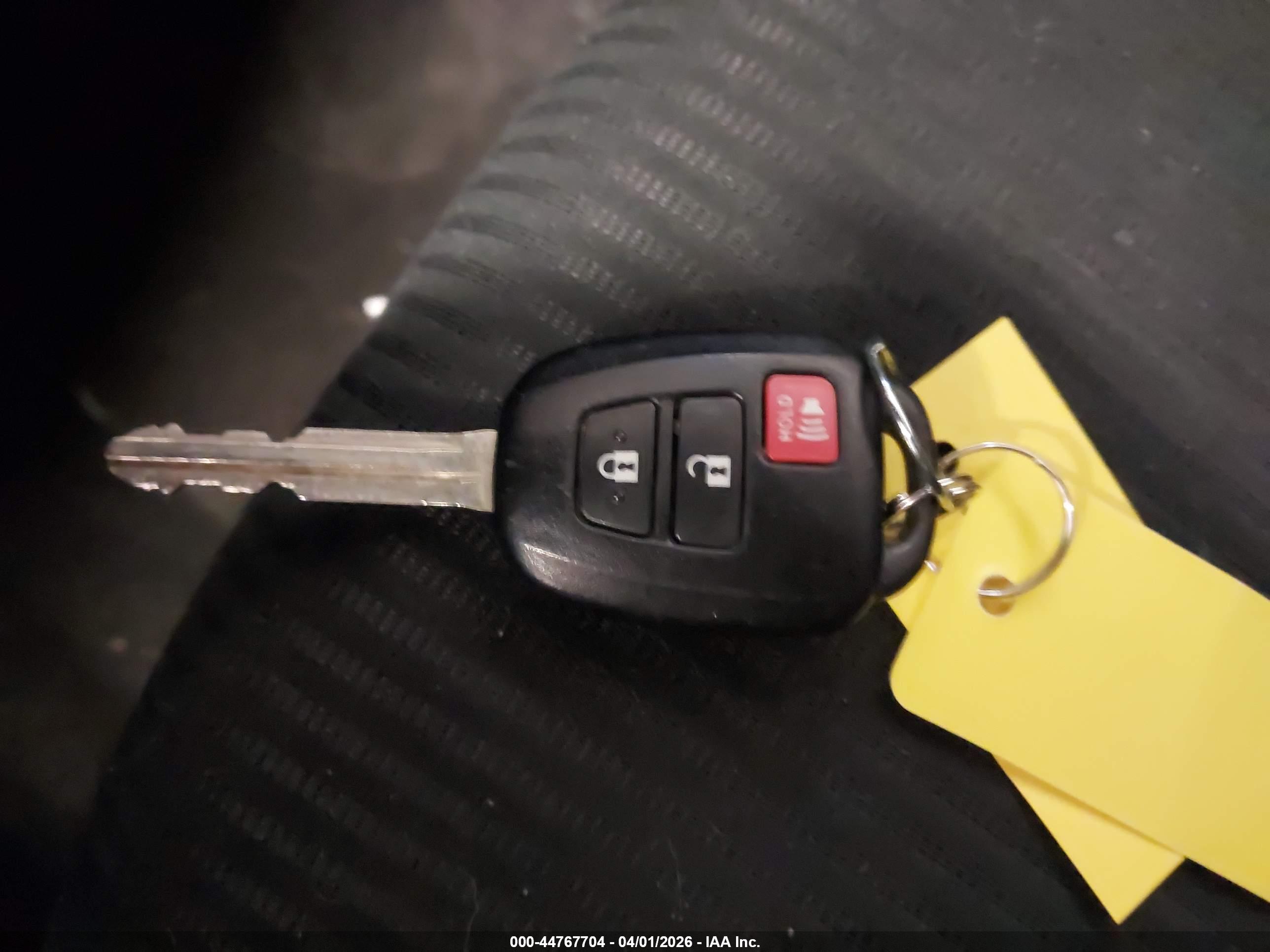 TOYOTA RAV4 image 11