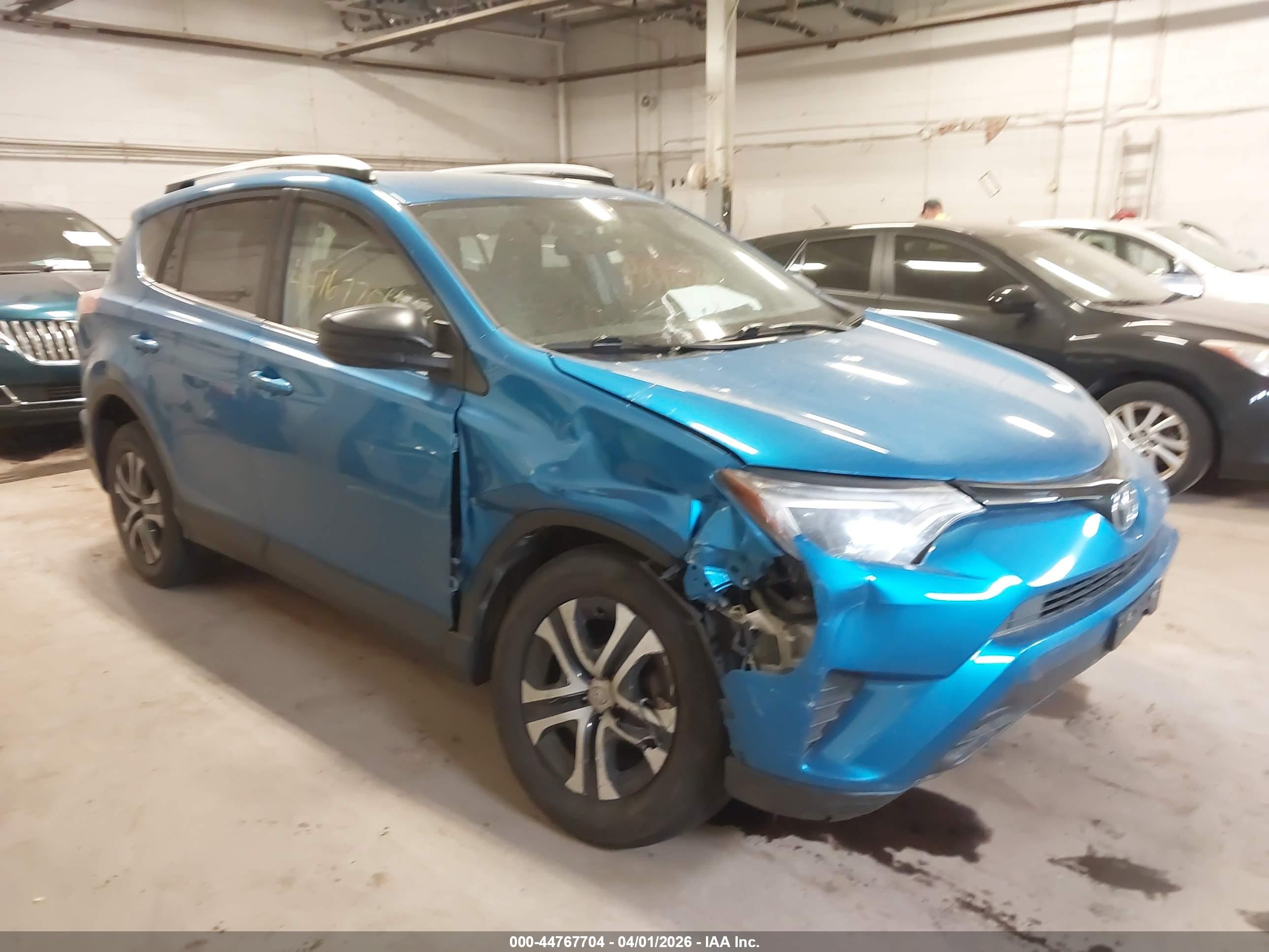 TOYOTA RAV4 image 6