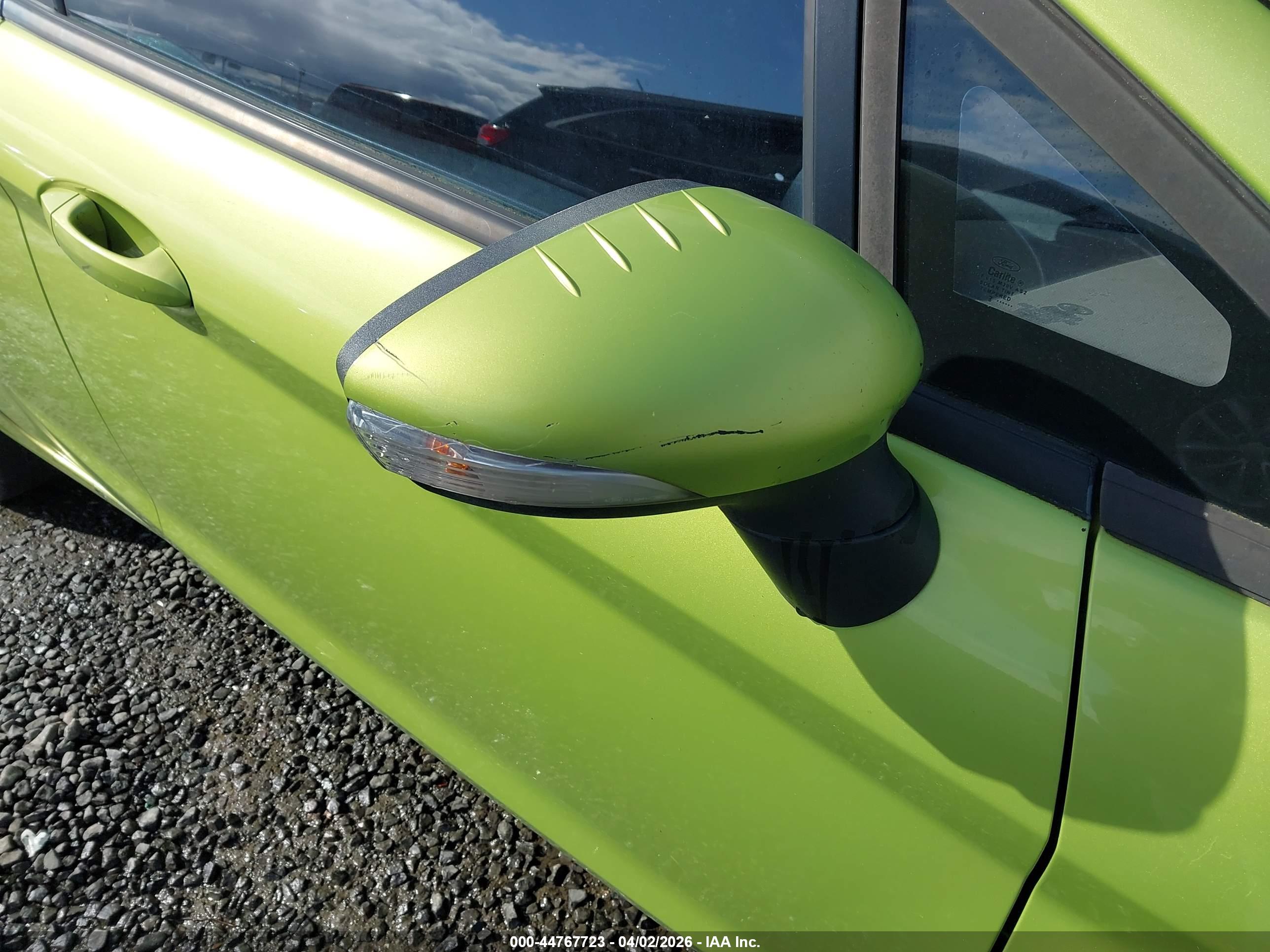 FORD FIESTA image 6