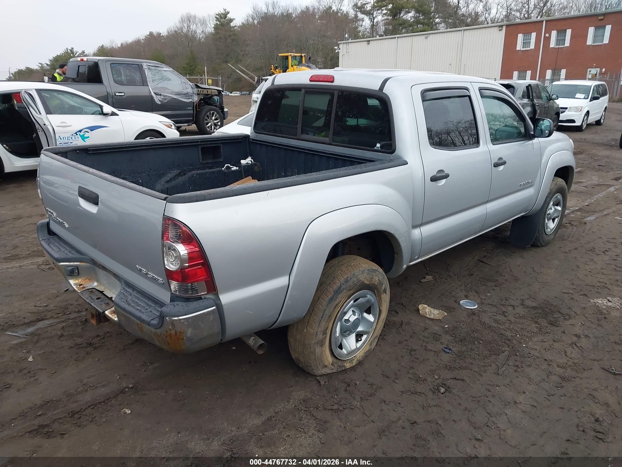 TOYOTA TACOMA image 4