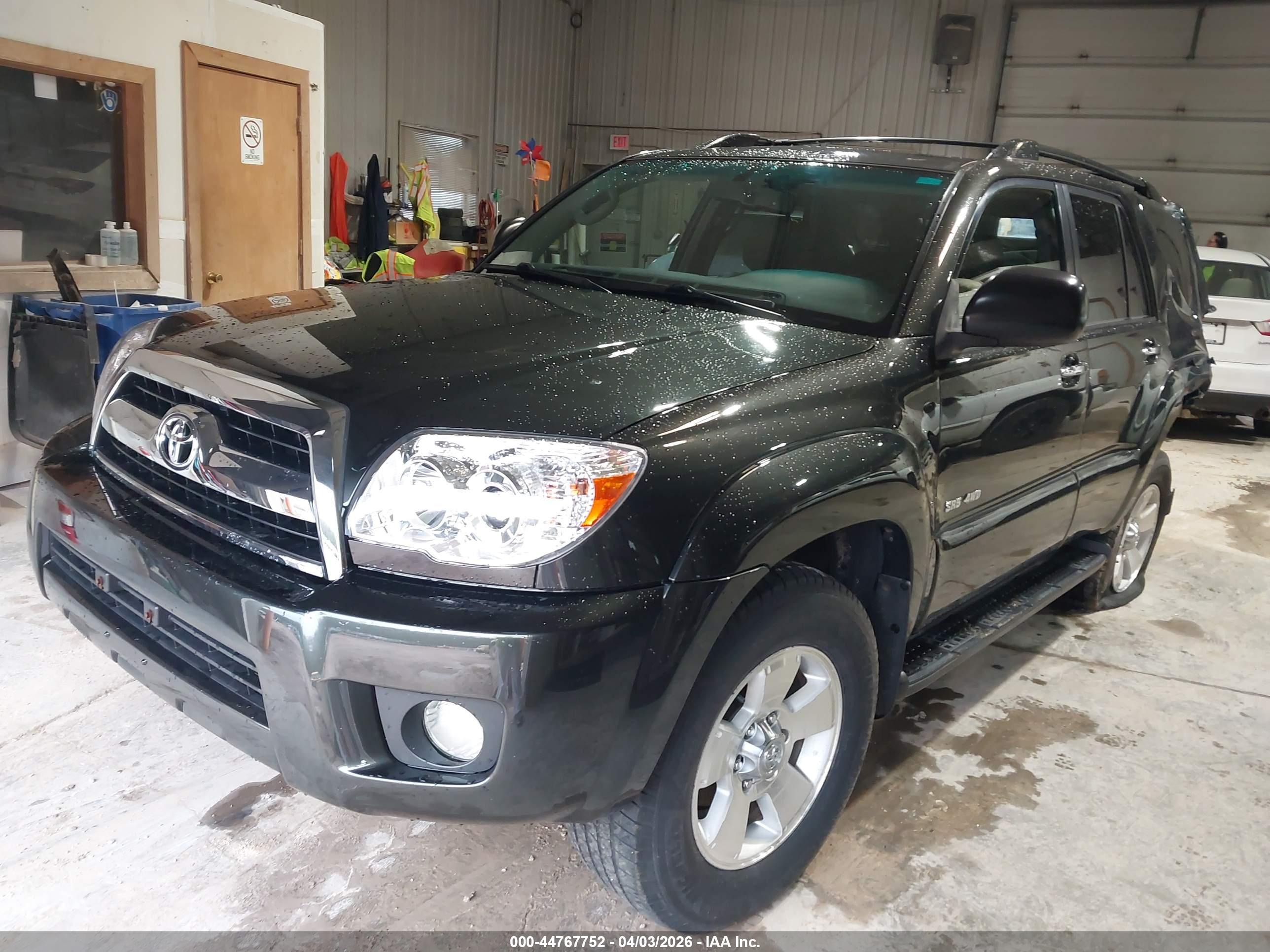 TOYOTA 4RUNNER image 2