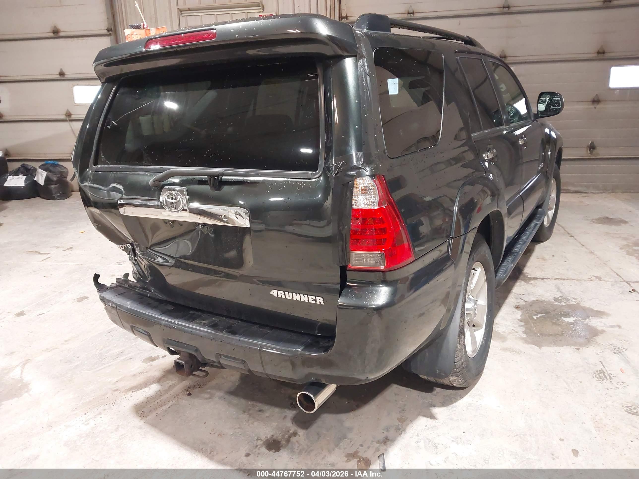 TOYOTA 4RUNNER image 4
