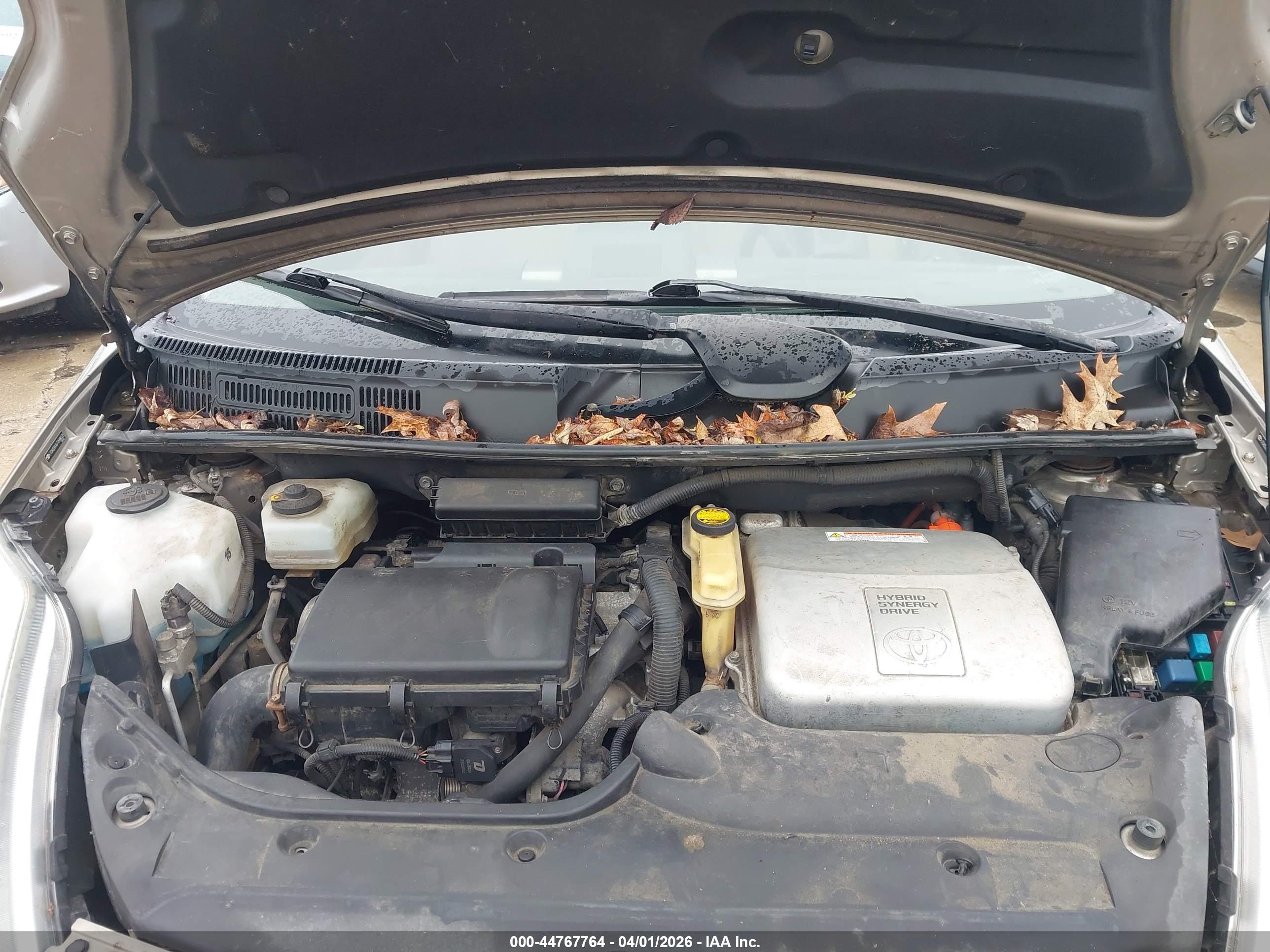 TOYOTA PRIUS image 10