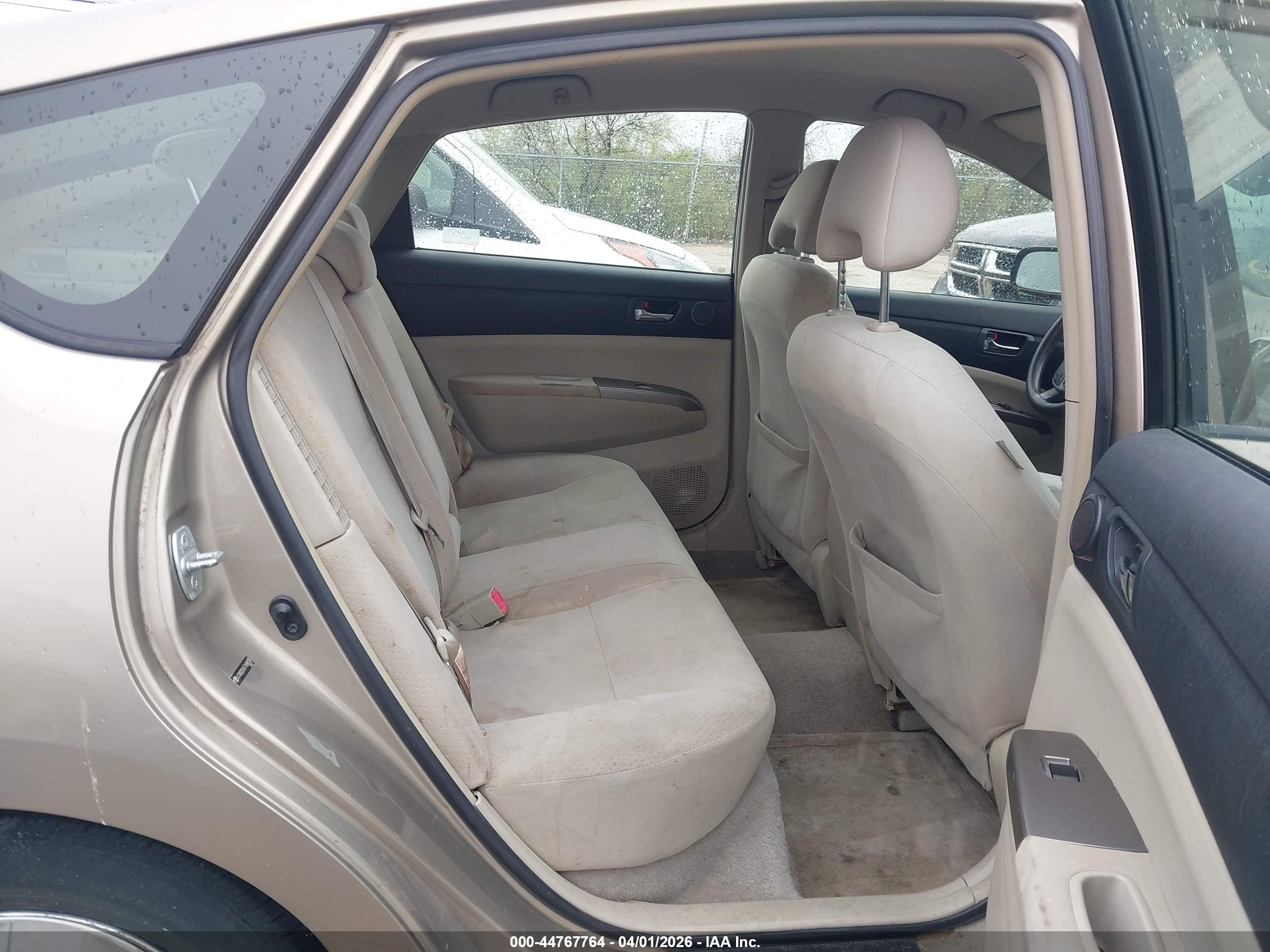 TOYOTA PRIUS image 8