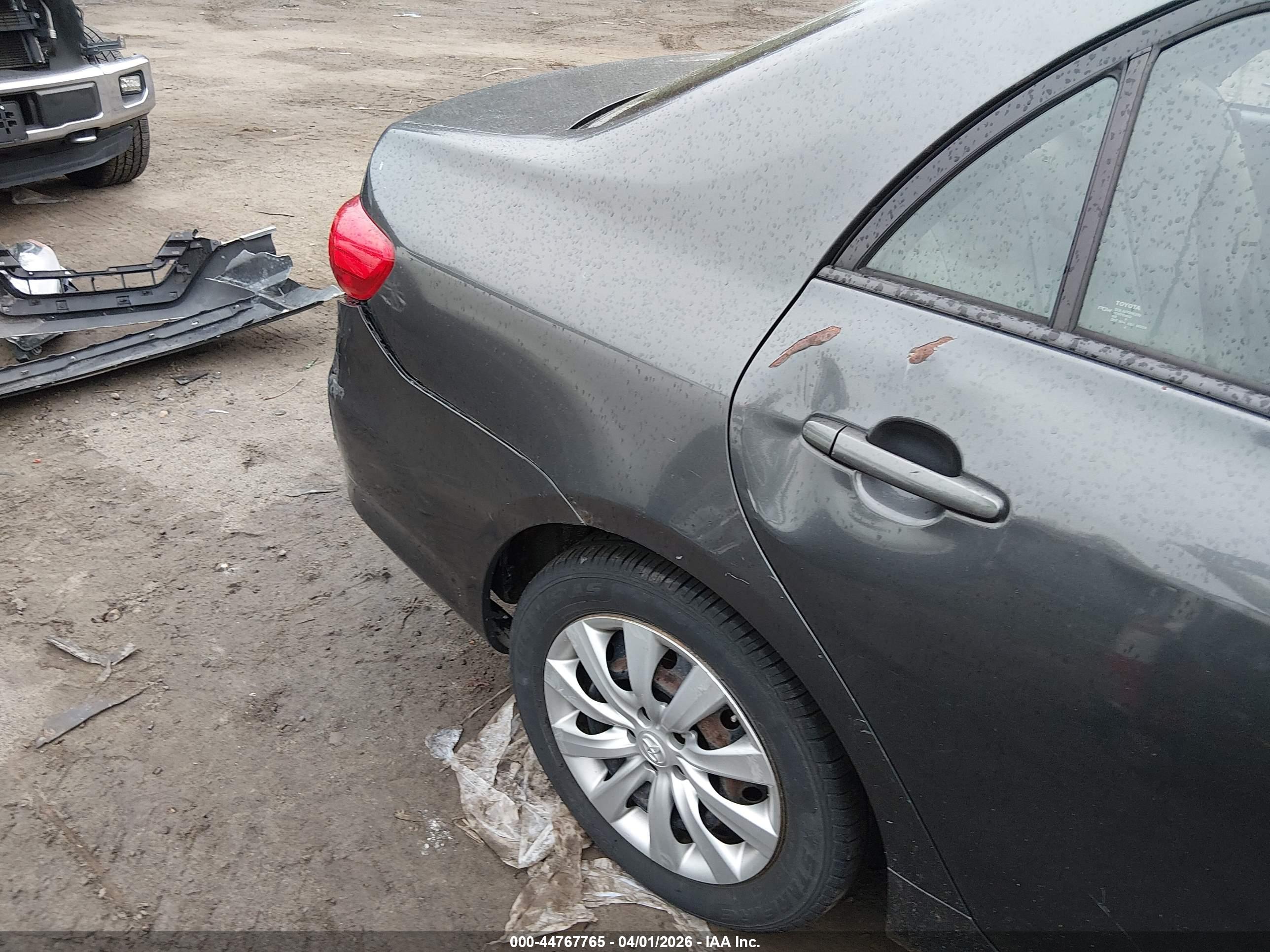 TOYOTA COROLLA image 6
