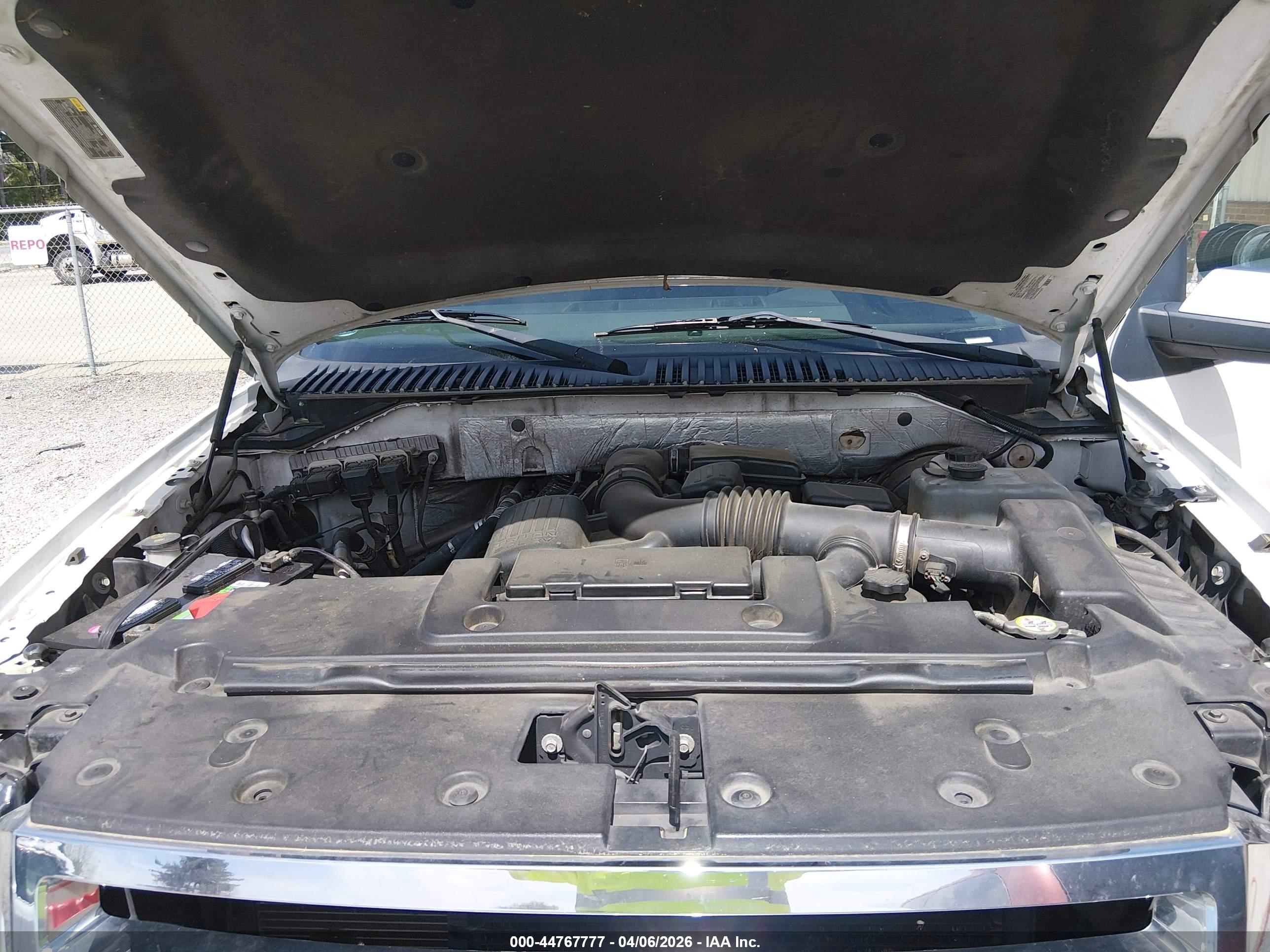 FORD EXPEDITION image 10