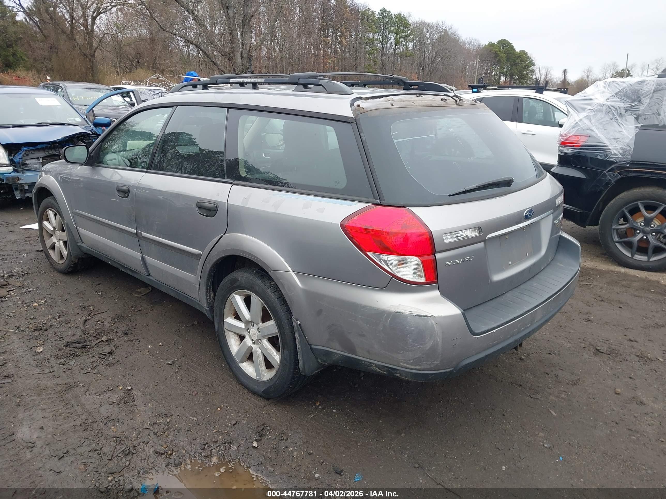 SUBARU OUTBACK image 3