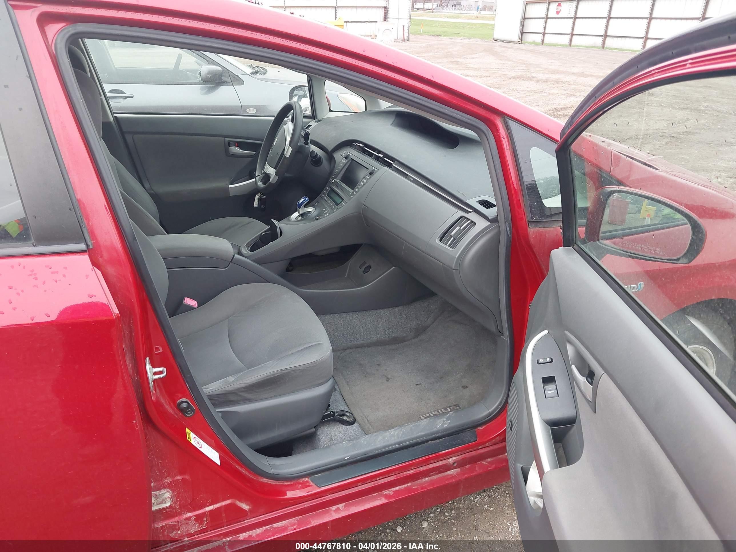 TOYOTA PRIUS image 5
