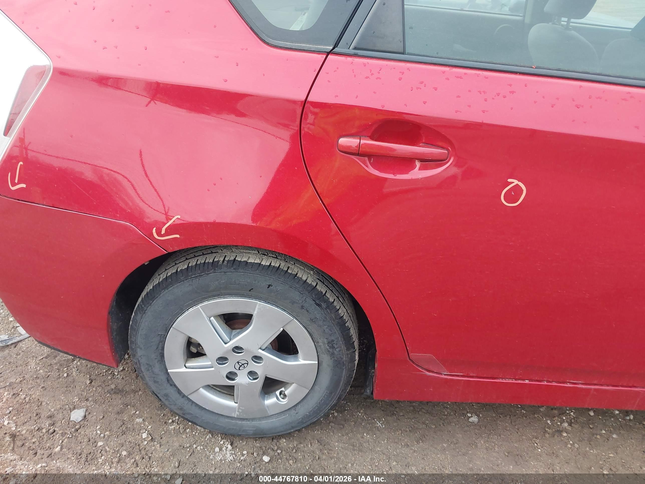 TOYOTA PRIUS image 6