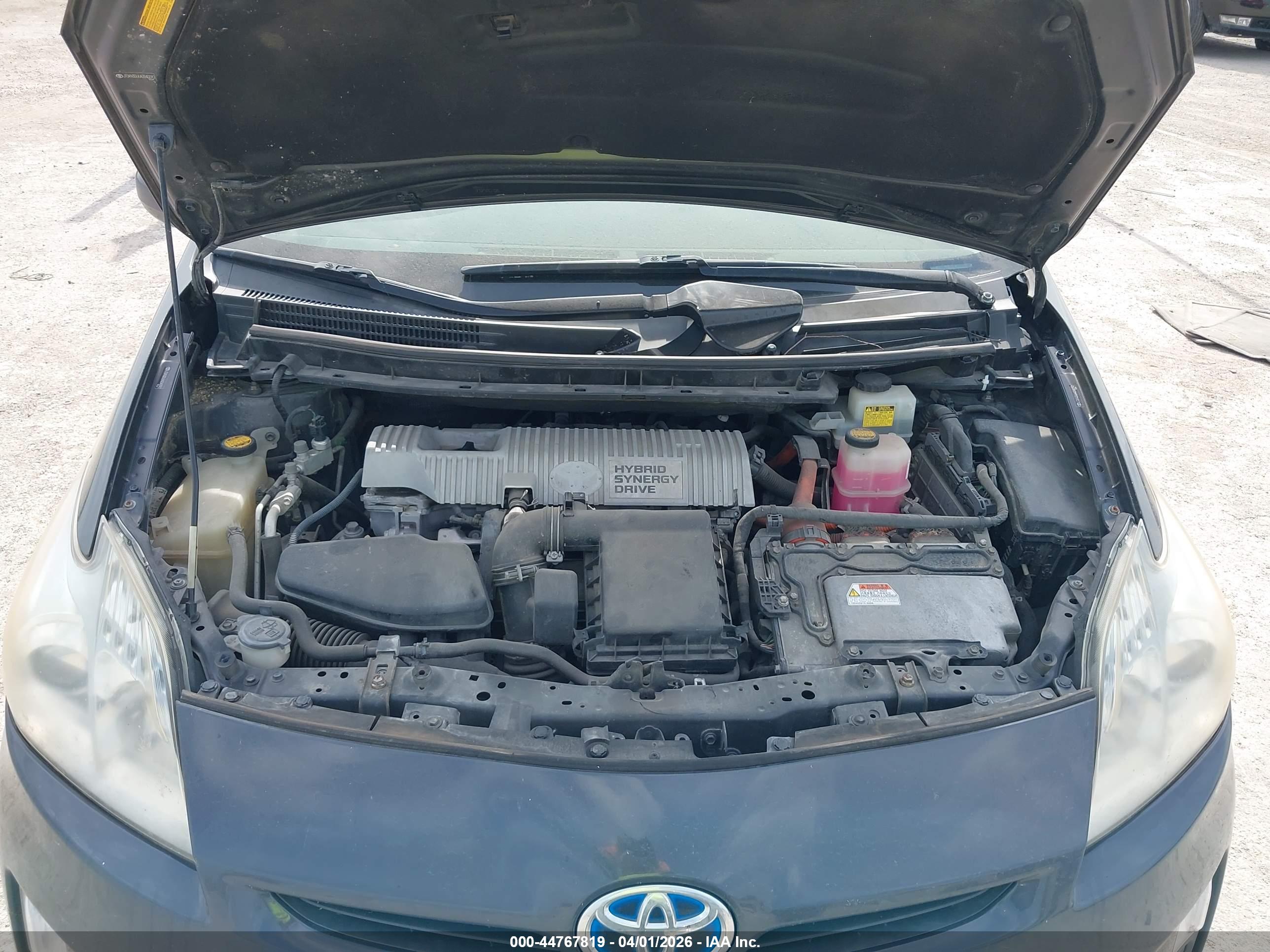 TOYOTA PRIUS image 10
