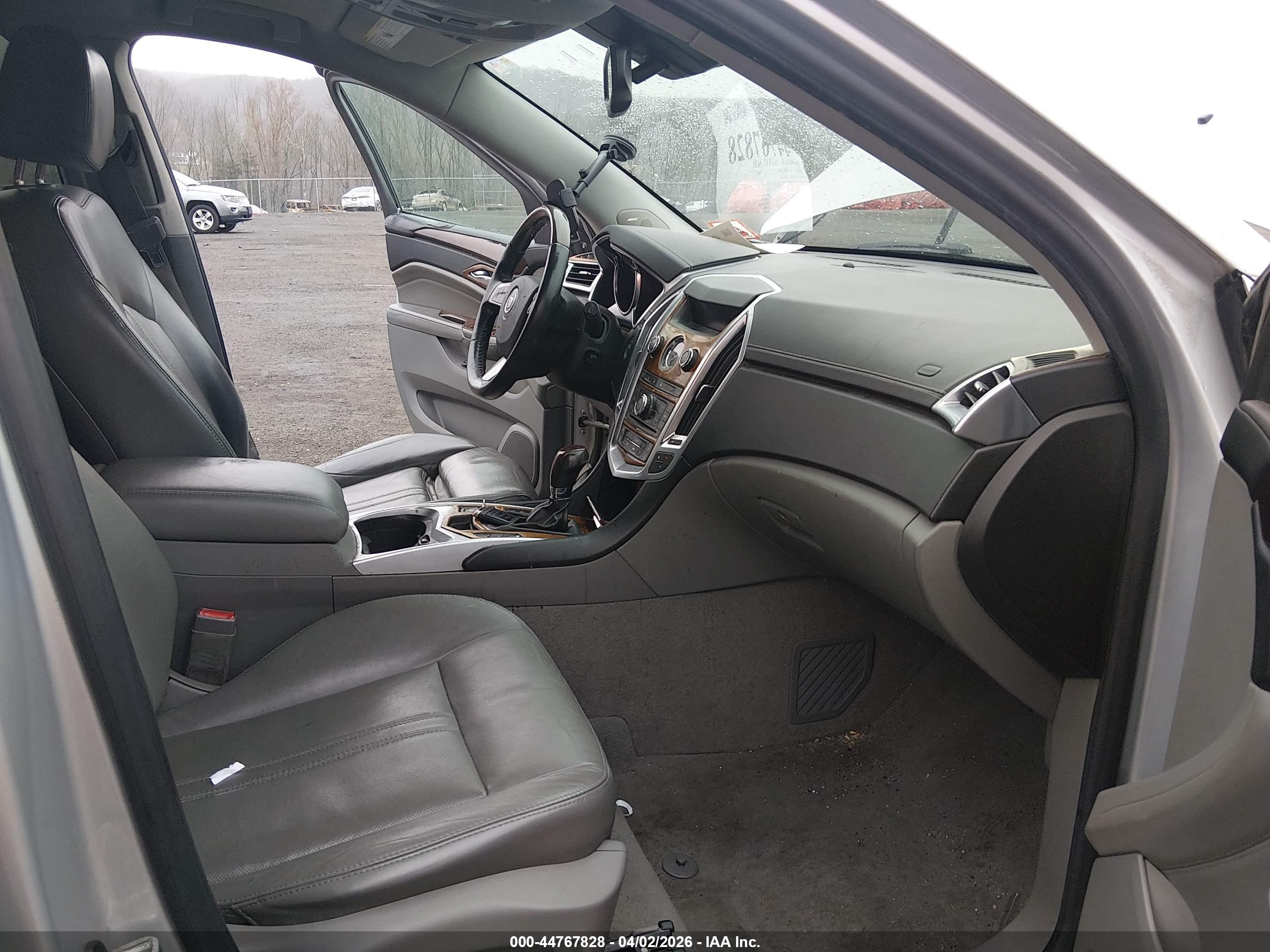 CADILLAC SRX image 5