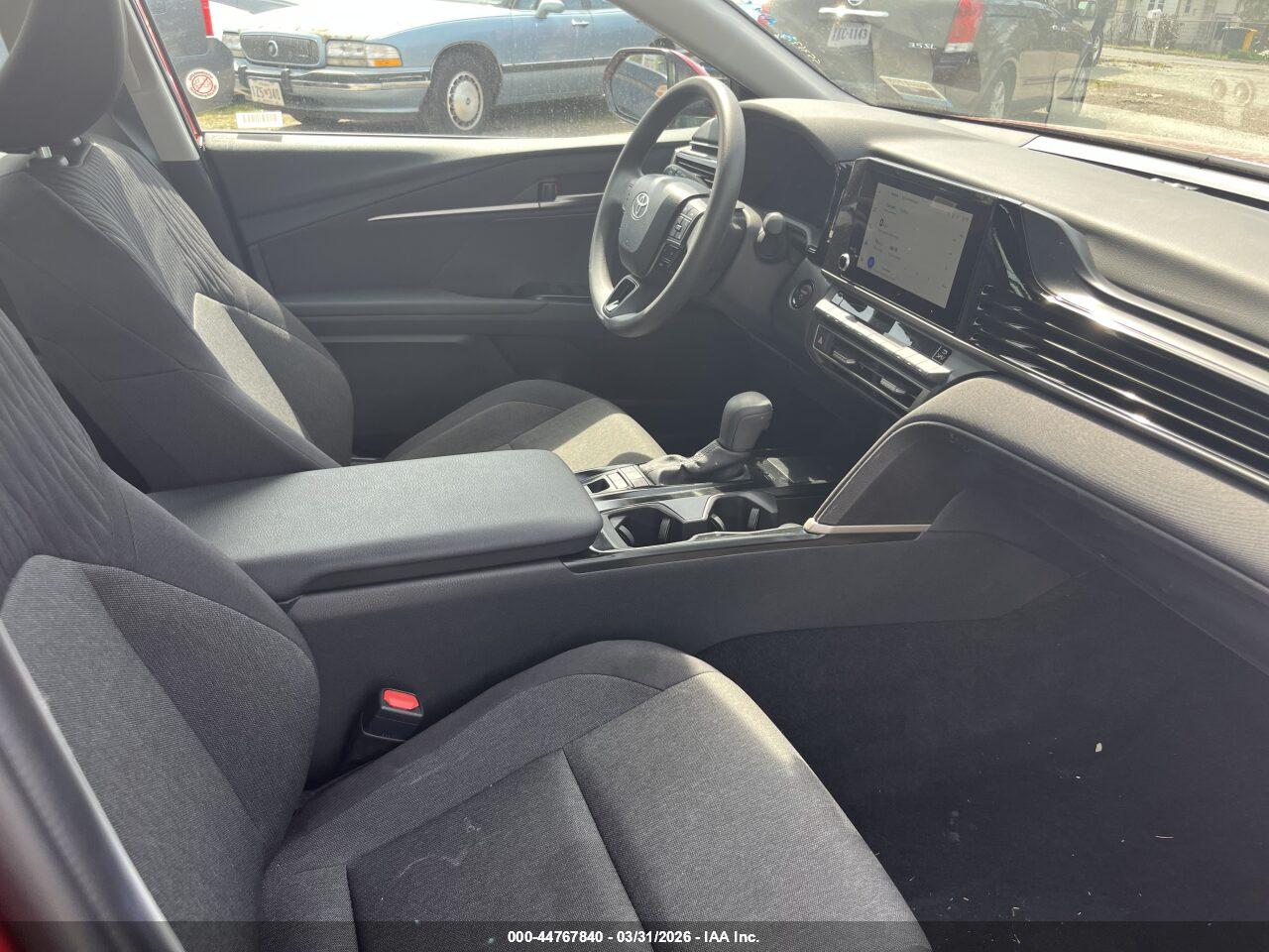 TOYOTA CAMRY image 5