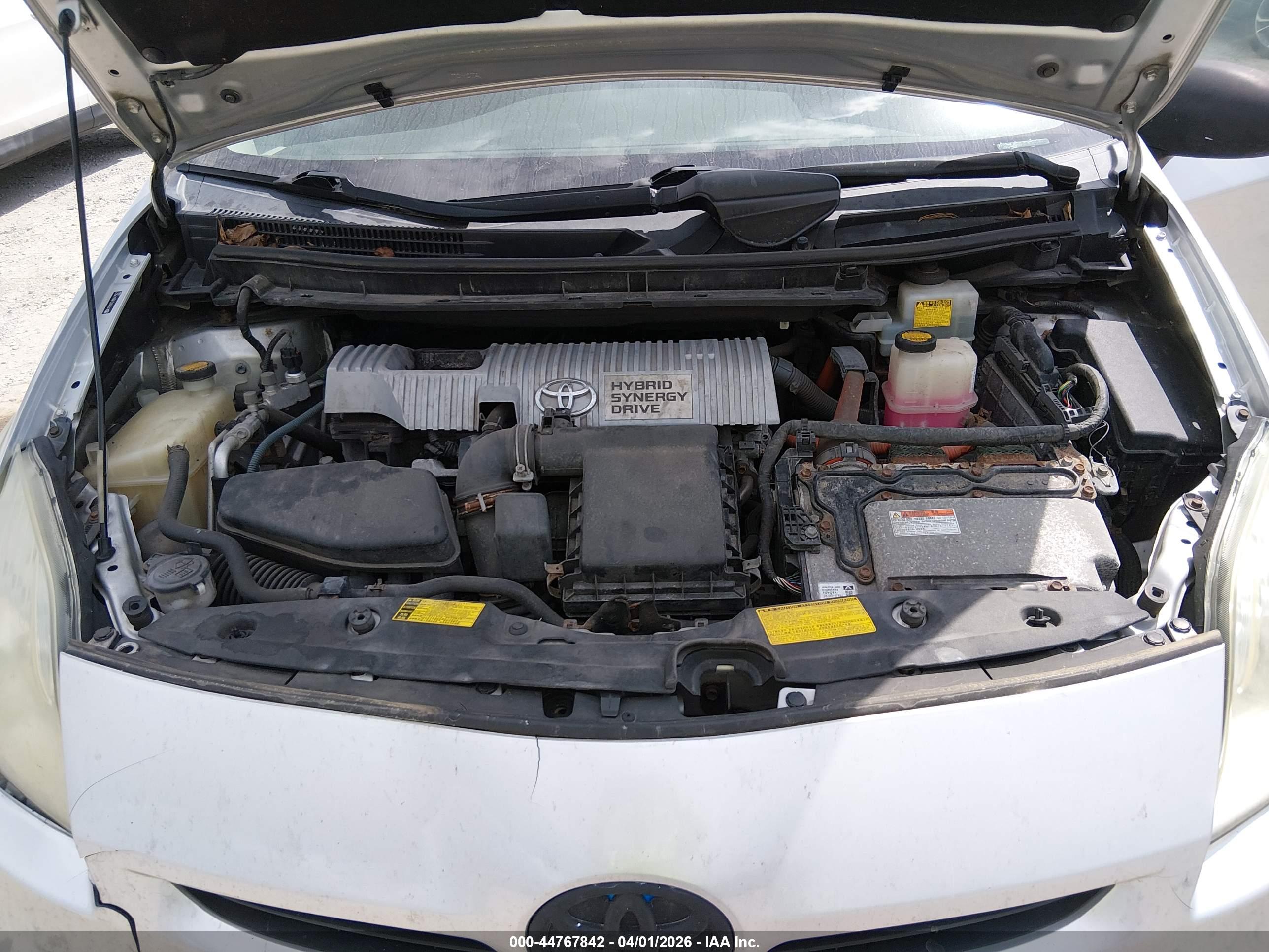 TOYOTA PRIUS image 10