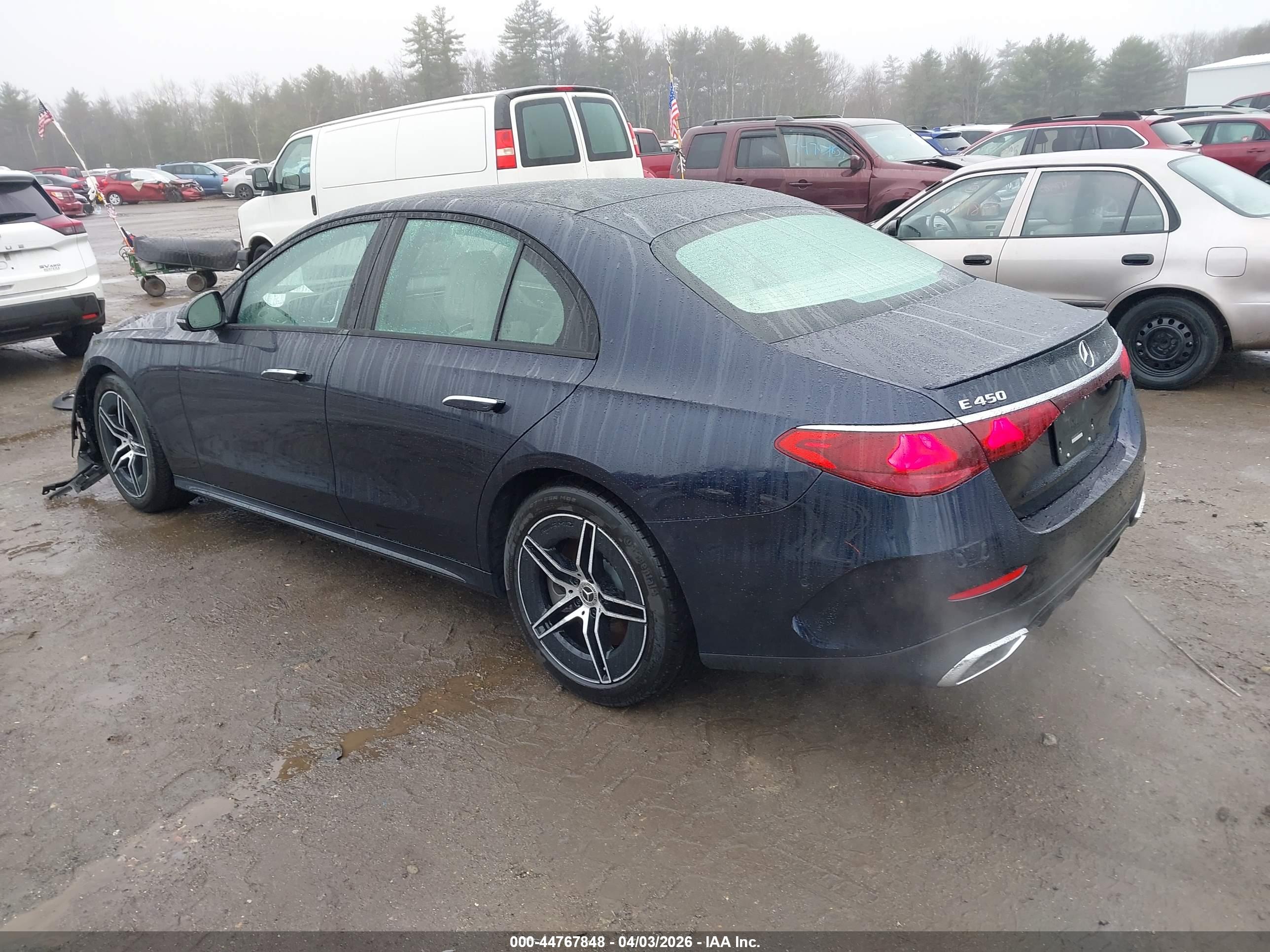 MERCEDES-BENZ E image 3