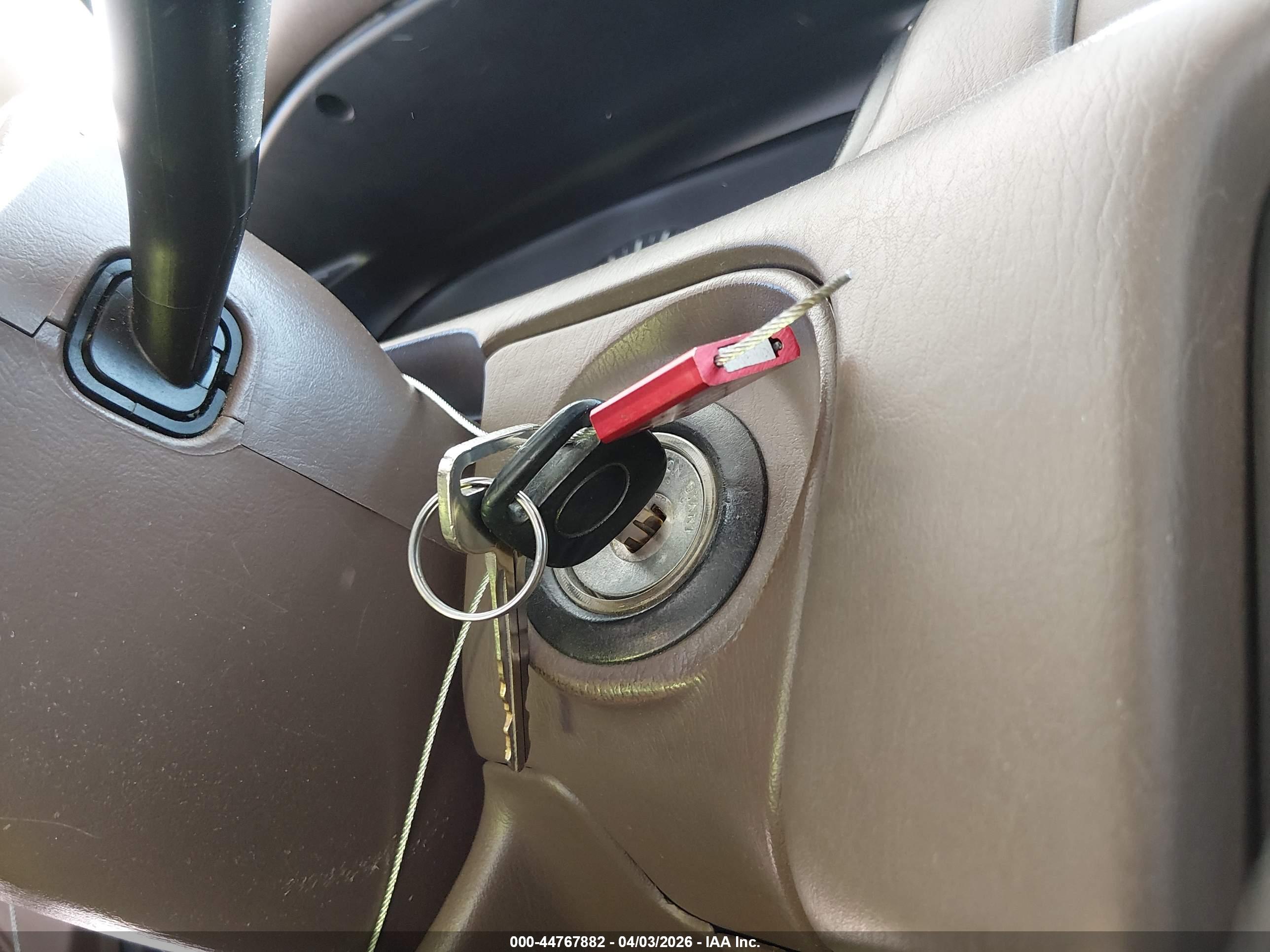 TOYOTA CAMRY image 11