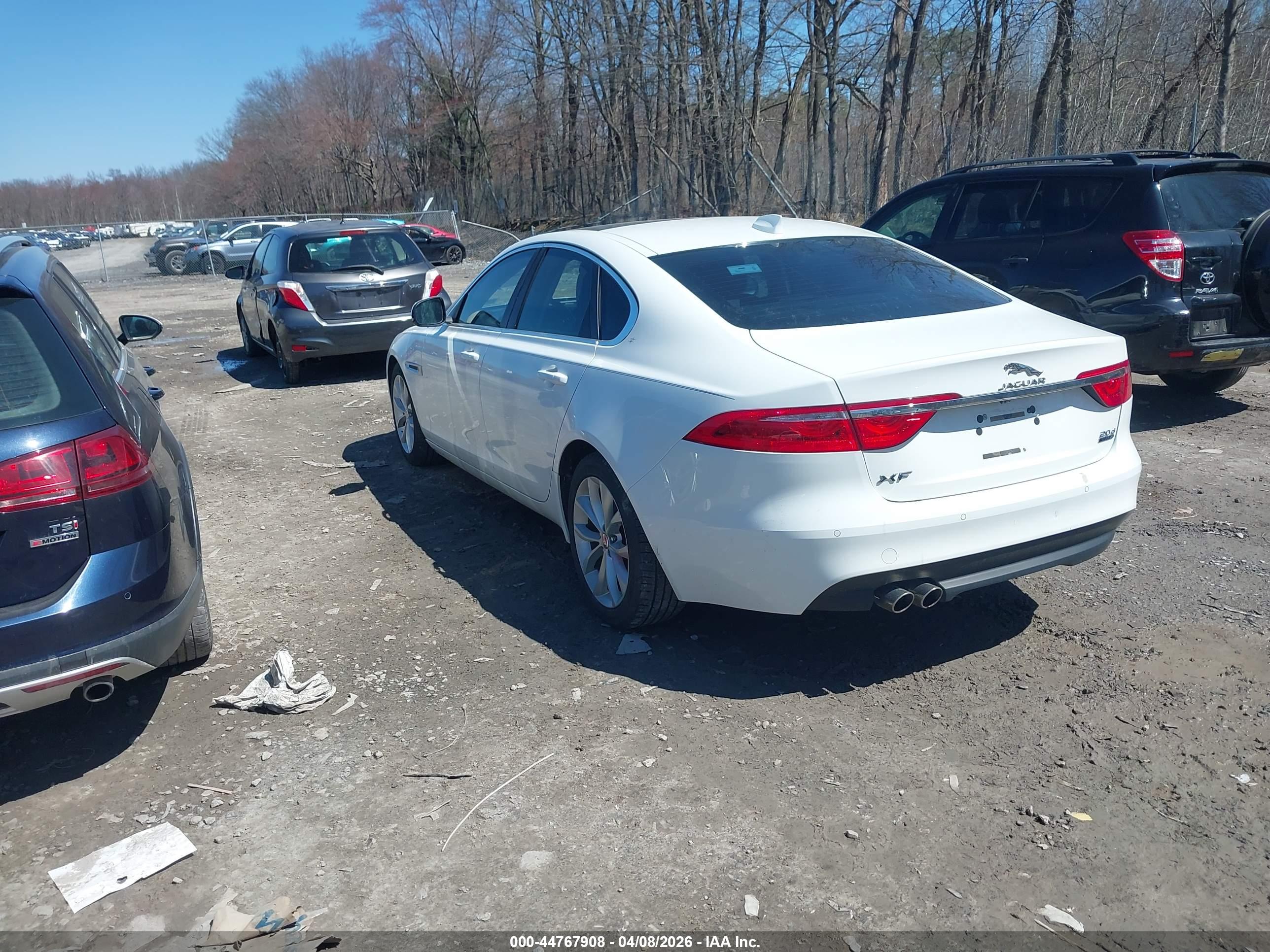 JAGUAR XF image 3