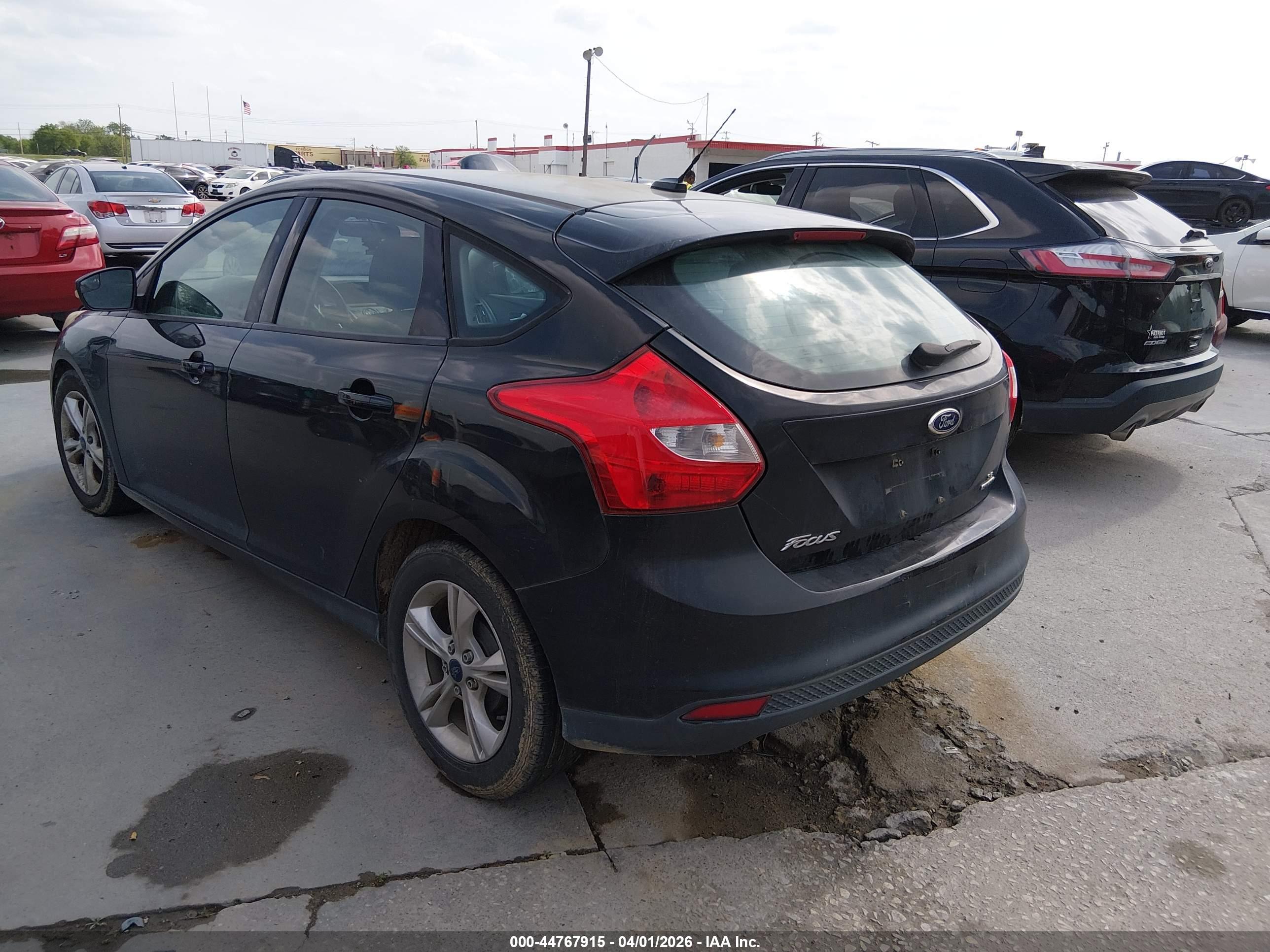 FORD FOCUS image 3