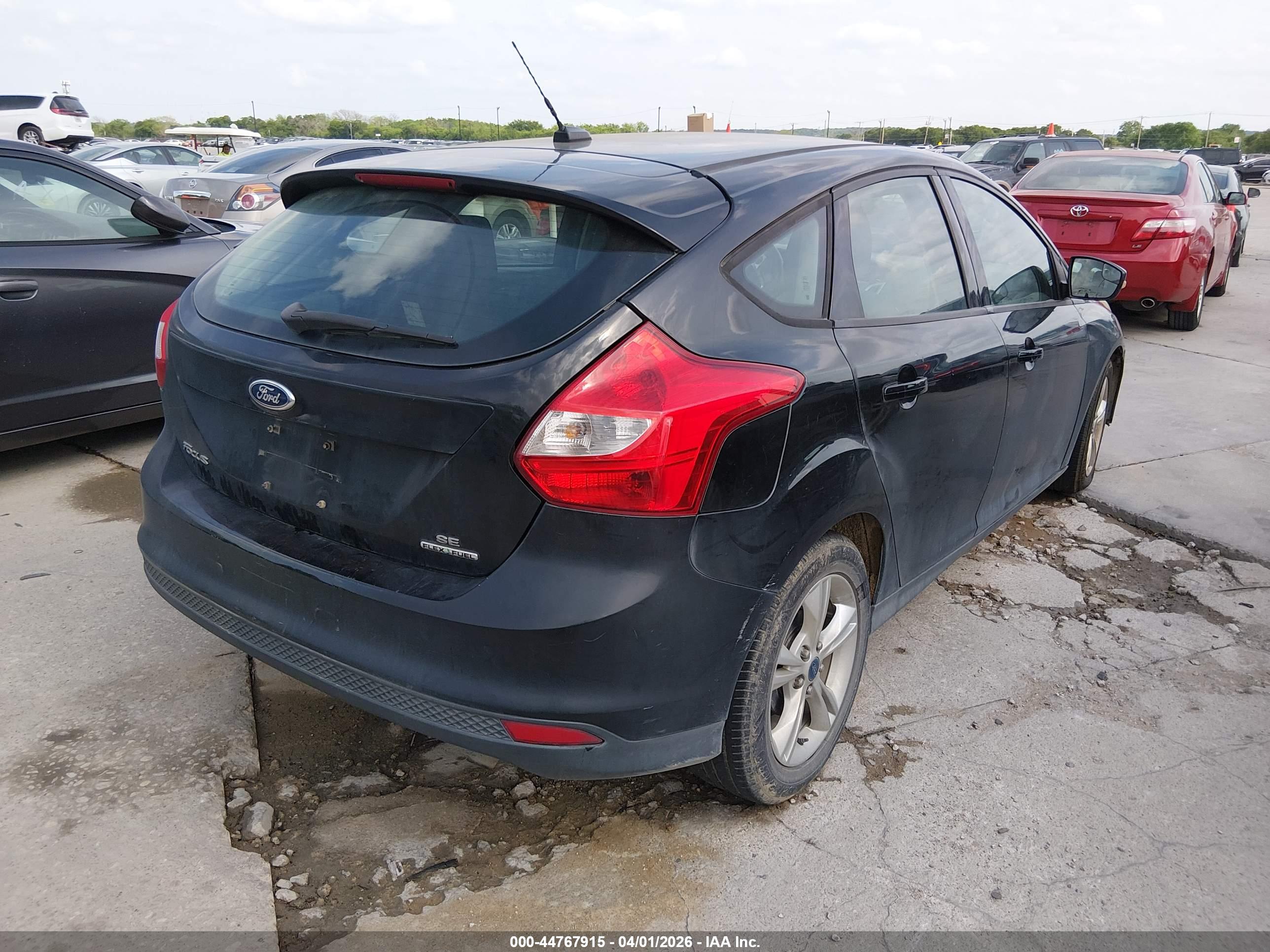 FORD FOCUS image 4