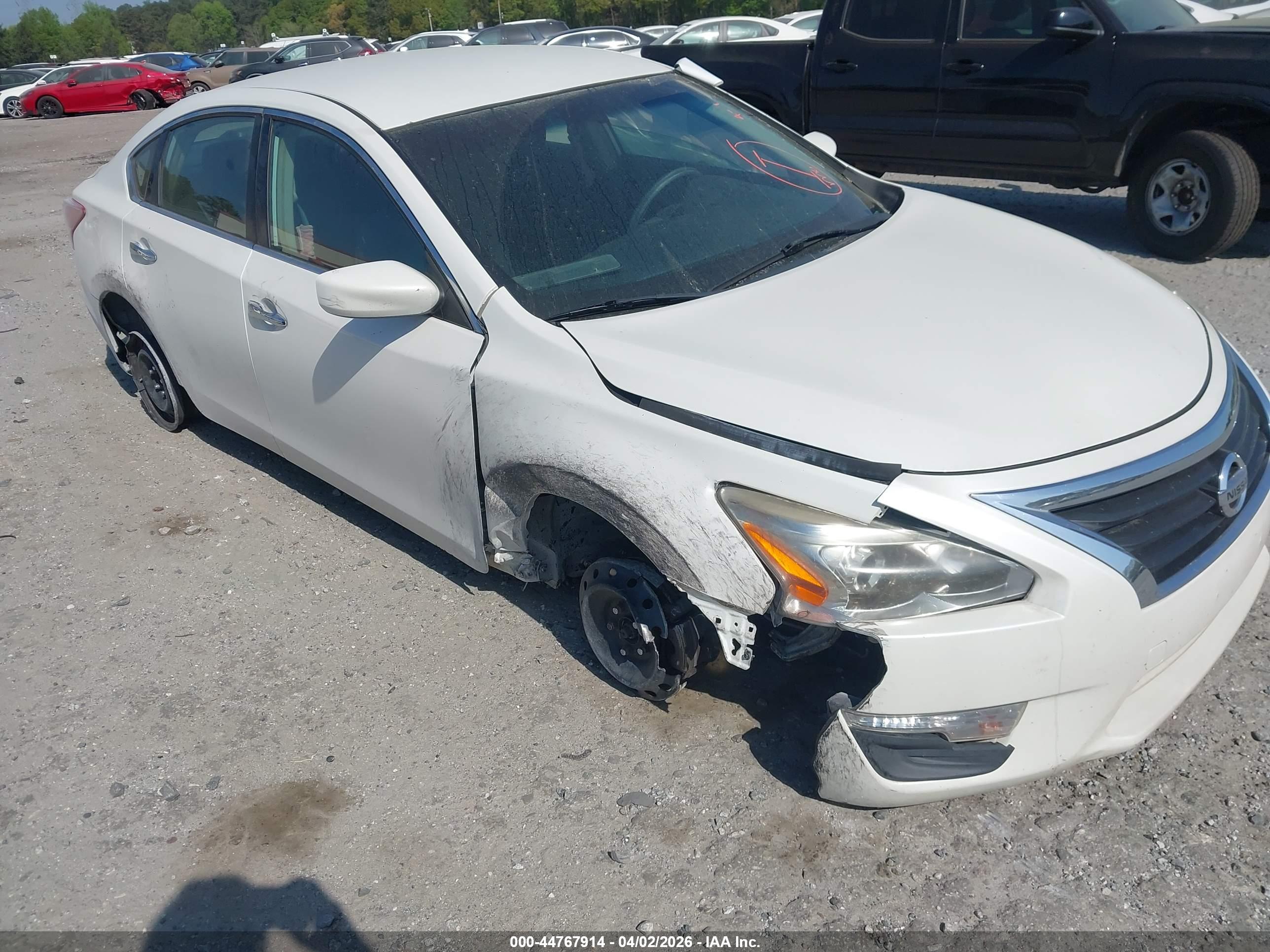 NISSAN ALTIMA image 6