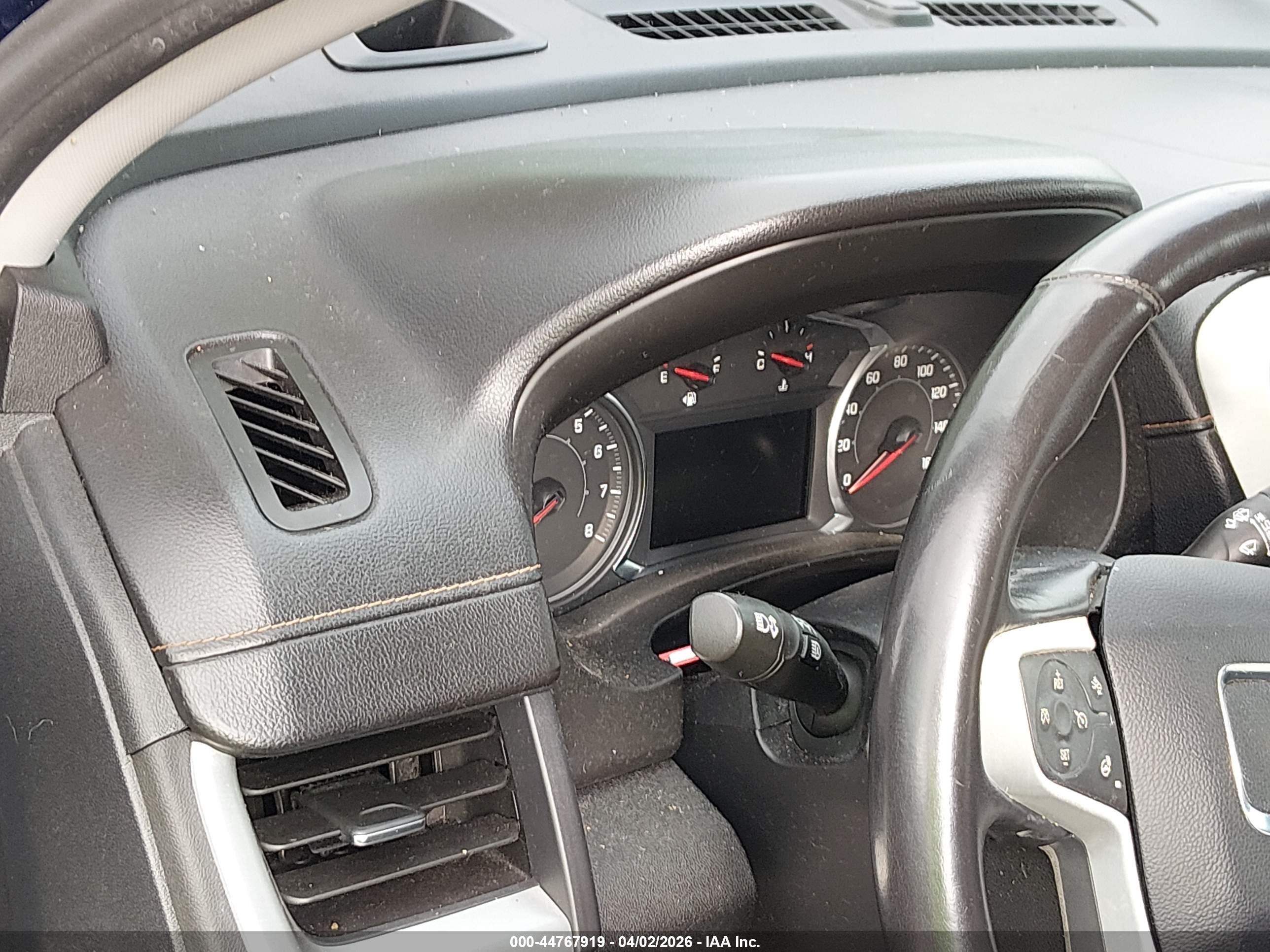 GMC TERRAIN image 7