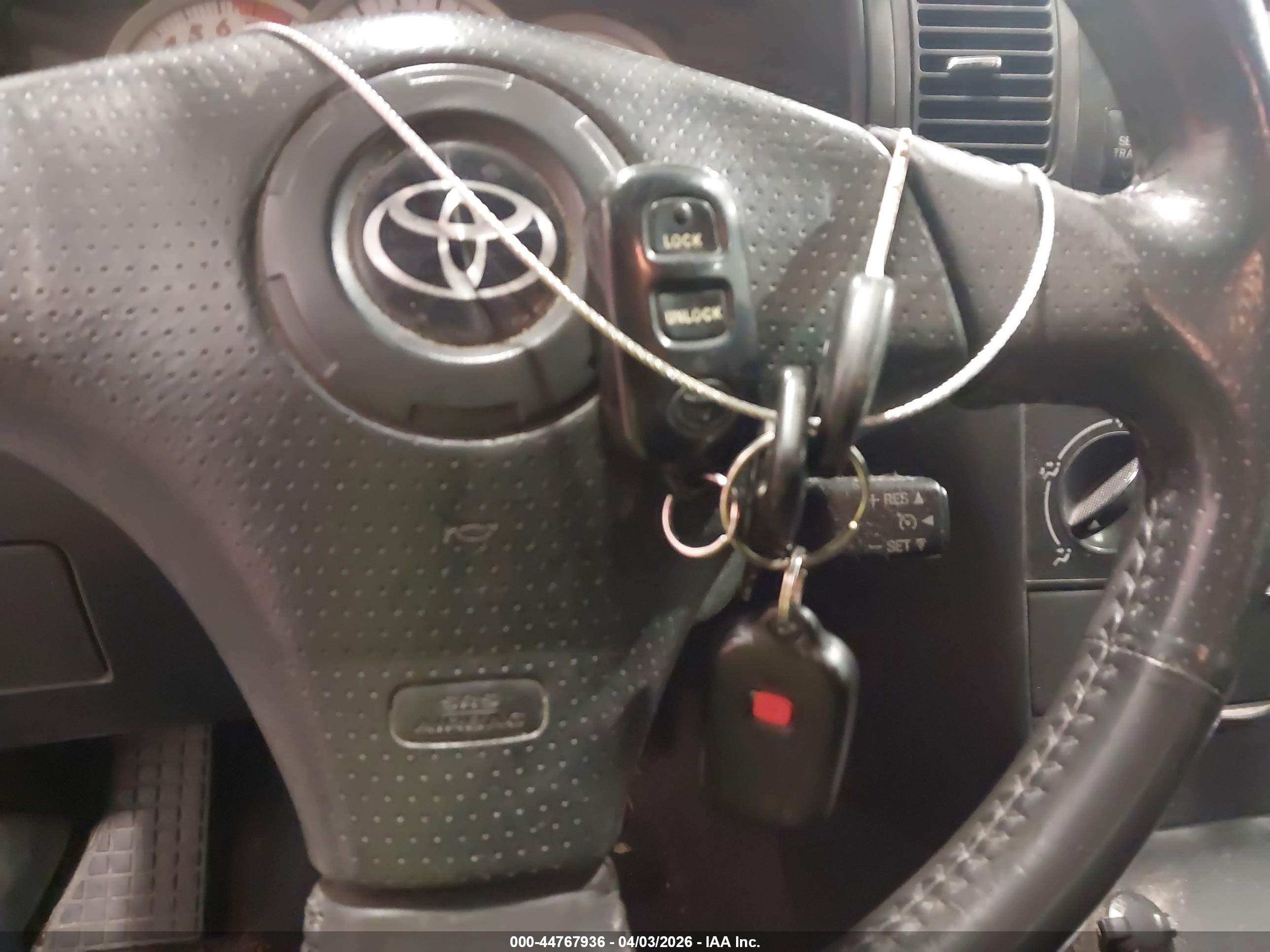 TOYOTA COROLLA image 11
