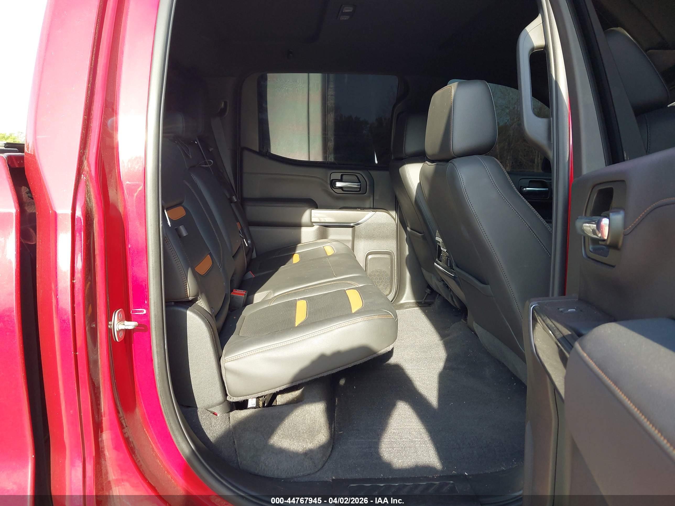 GMC SIERRA image 8
