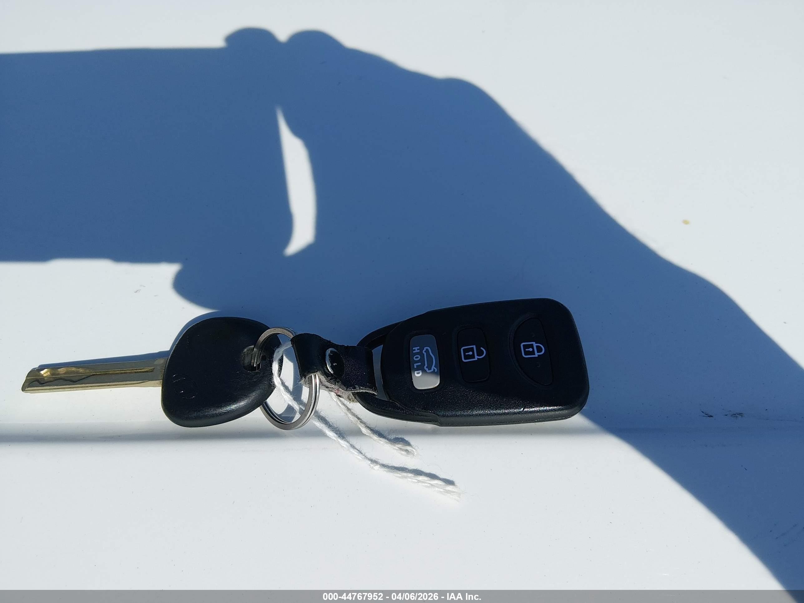 HYUNDAI SONATA image 11