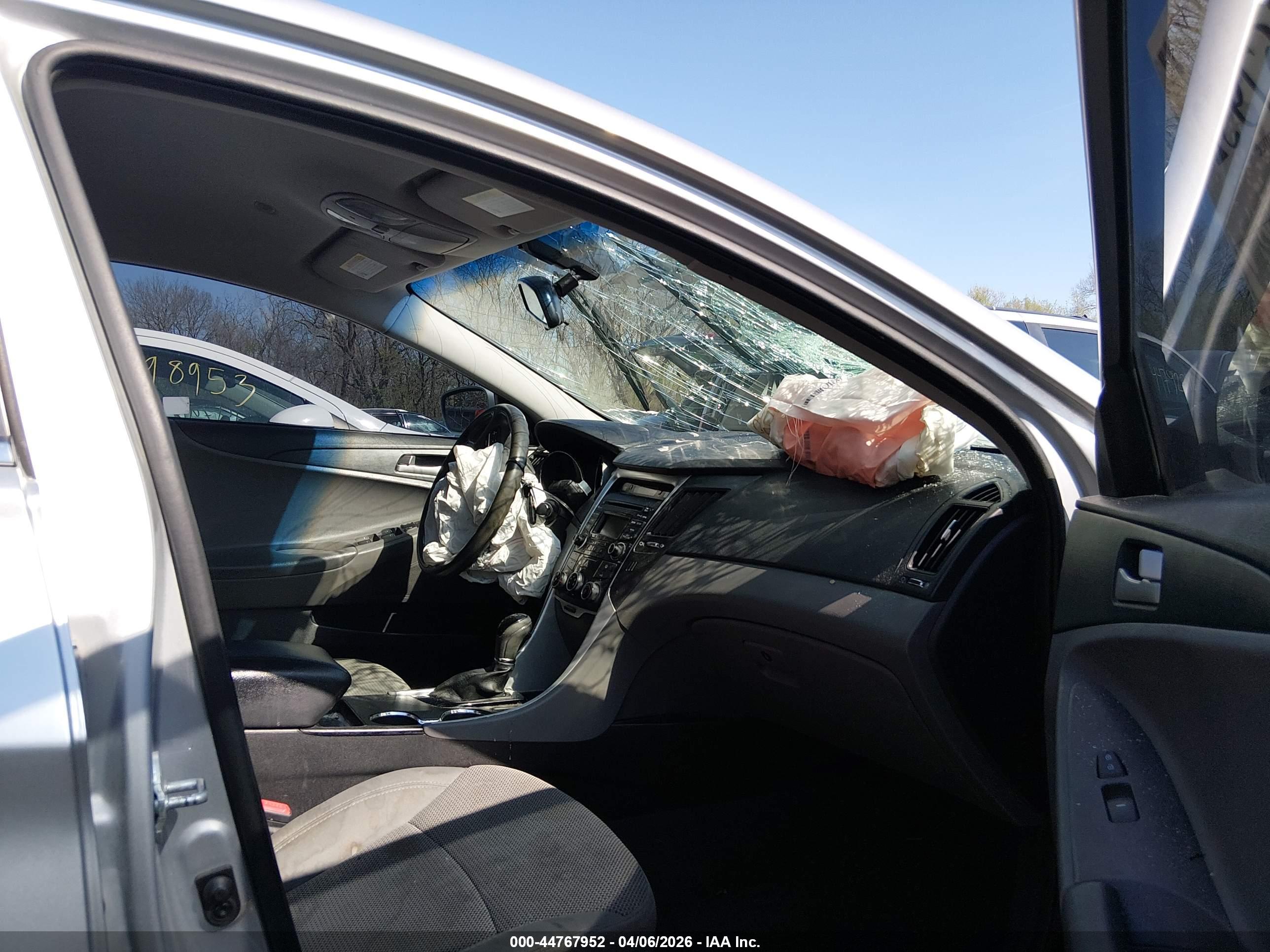 HYUNDAI SONATA image 5