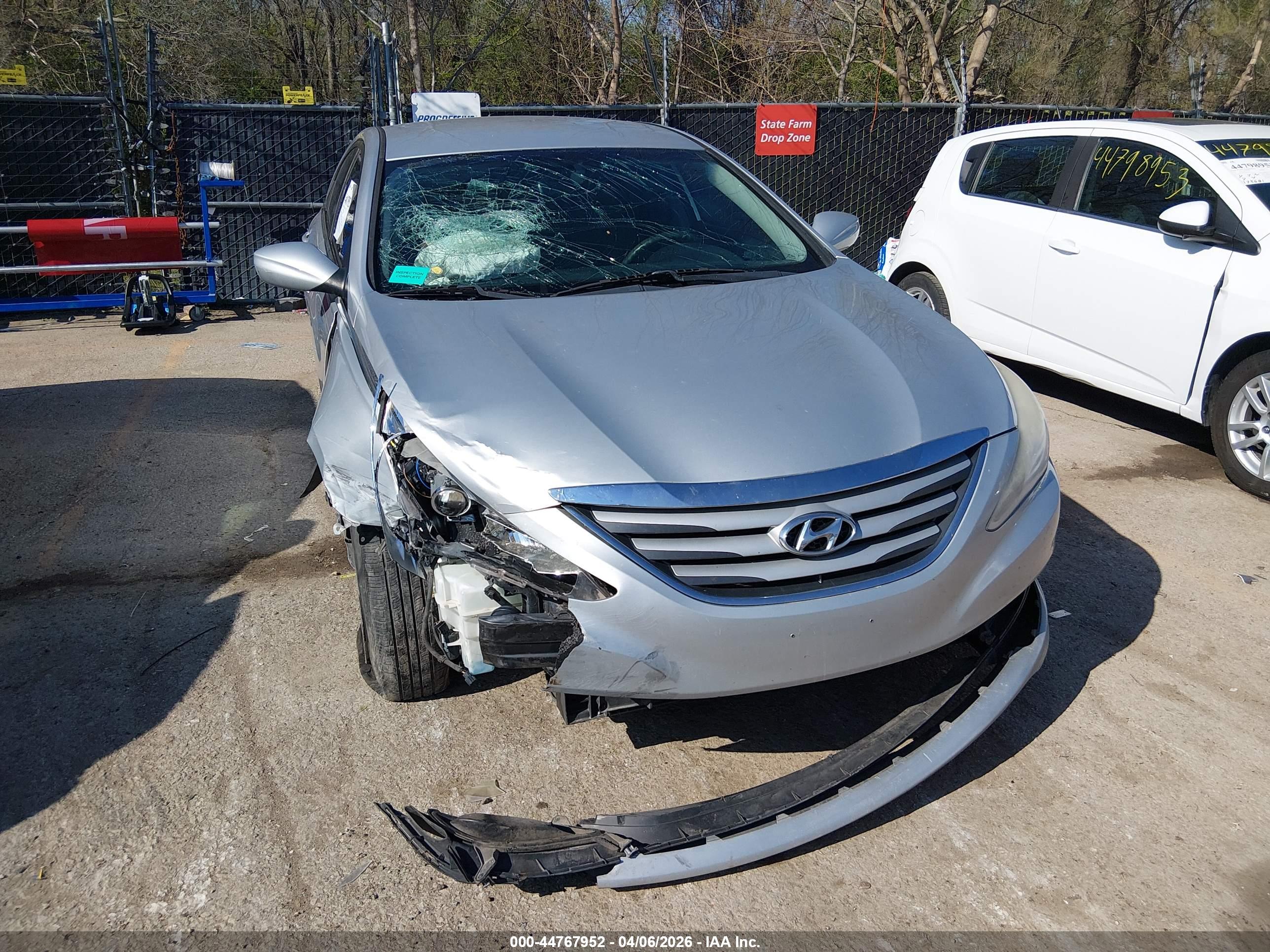 HYUNDAI SONATA image 6