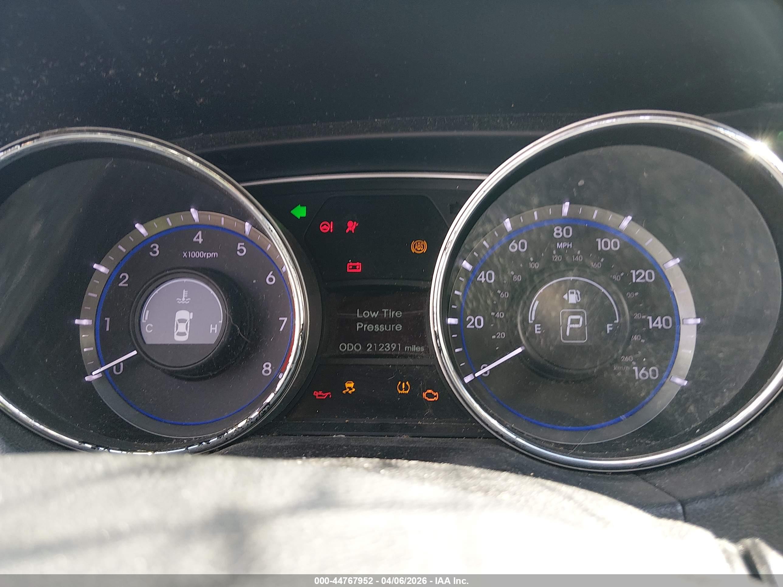 HYUNDAI SONATA image 7